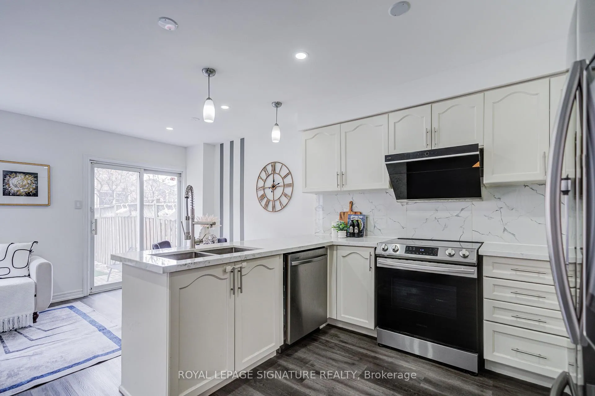 Photo 16 of 76 Derrywood Drive, Vaughan, Patterson — HOMEH