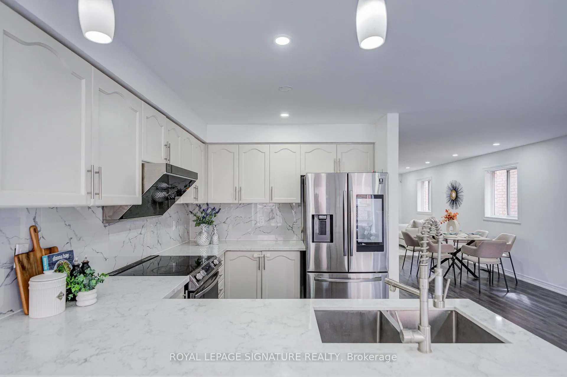 Photo 17 of 76 Derrywood Drive, Vaughan, Patterson — HOMEH