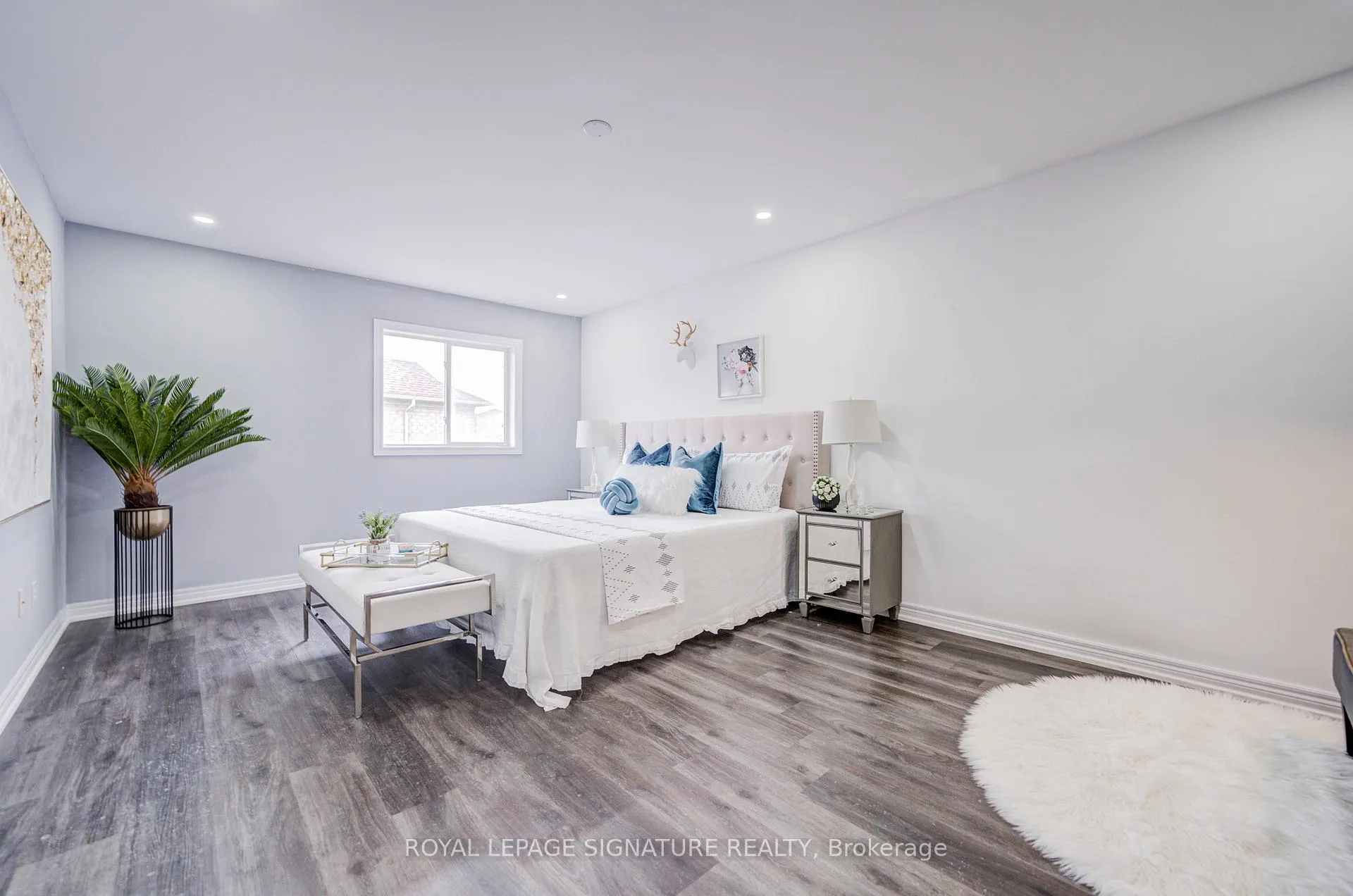 Photo 24 of 76 Derrywood Drive, Vaughan, Patterson — HOMEH