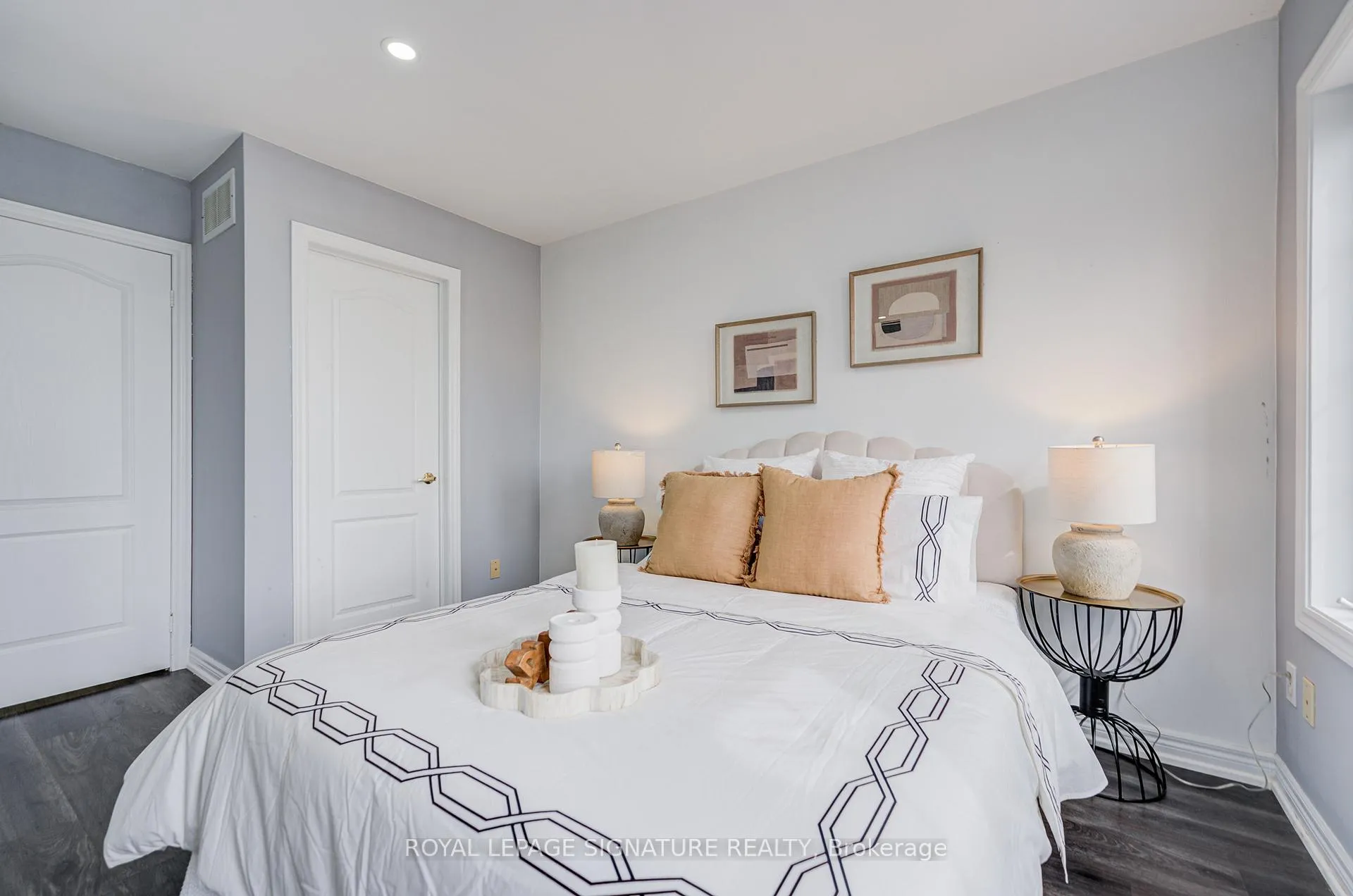 Photo 33 of 76 Derrywood Drive, Vaughan, Patterson — HOMEH