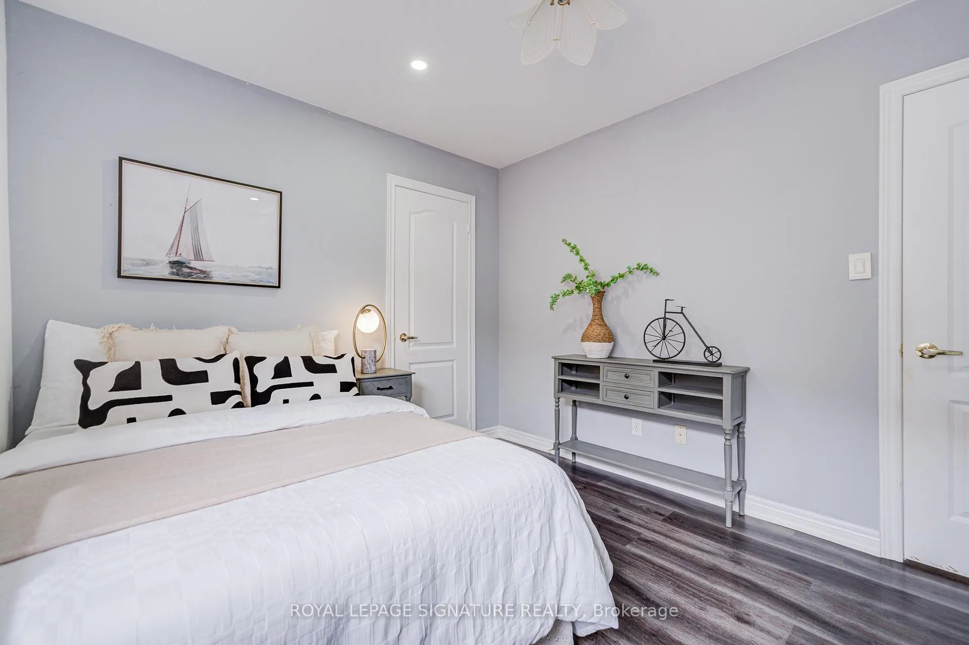 Photo 36 of 76 Derrywood Drive, Vaughan, Patterson — HOMEH