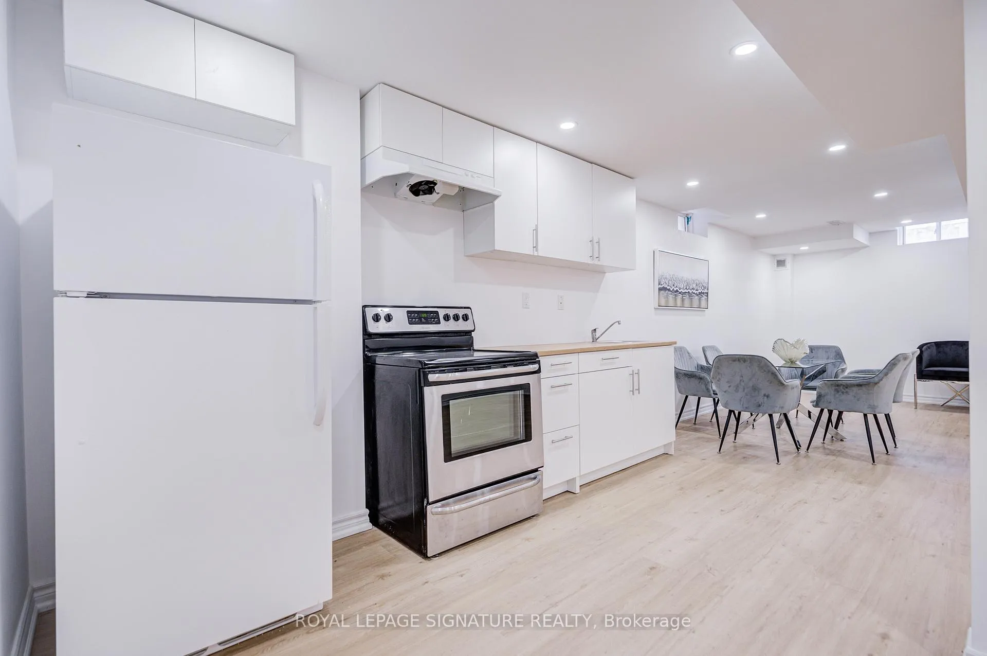 Photo 39 of 76 Derrywood Drive, Vaughan, Patterson — HOMEH
