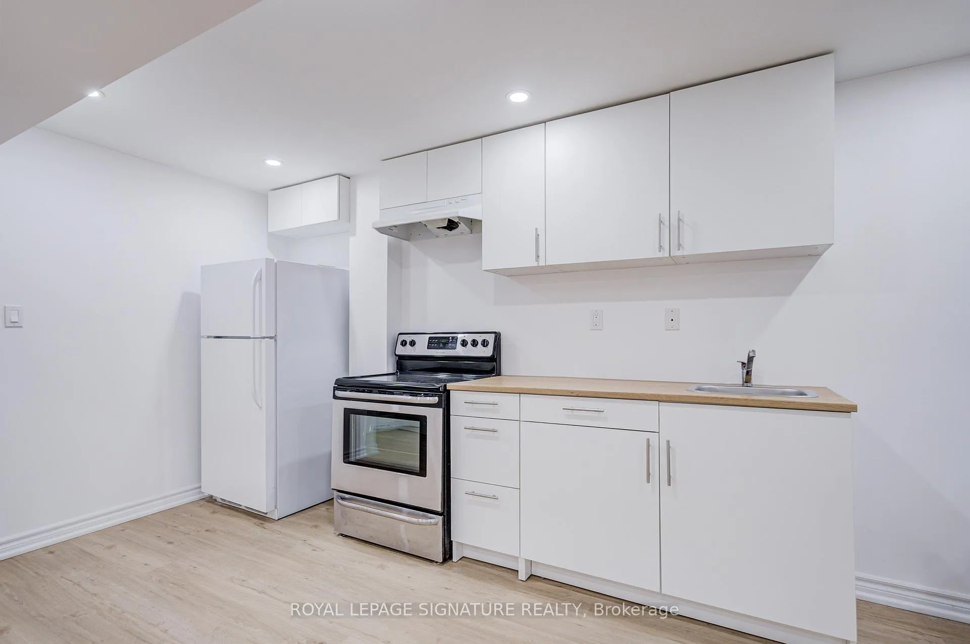 Photo 40 of 76 Derrywood Drive, Vaughan, Patterson — HOMEH