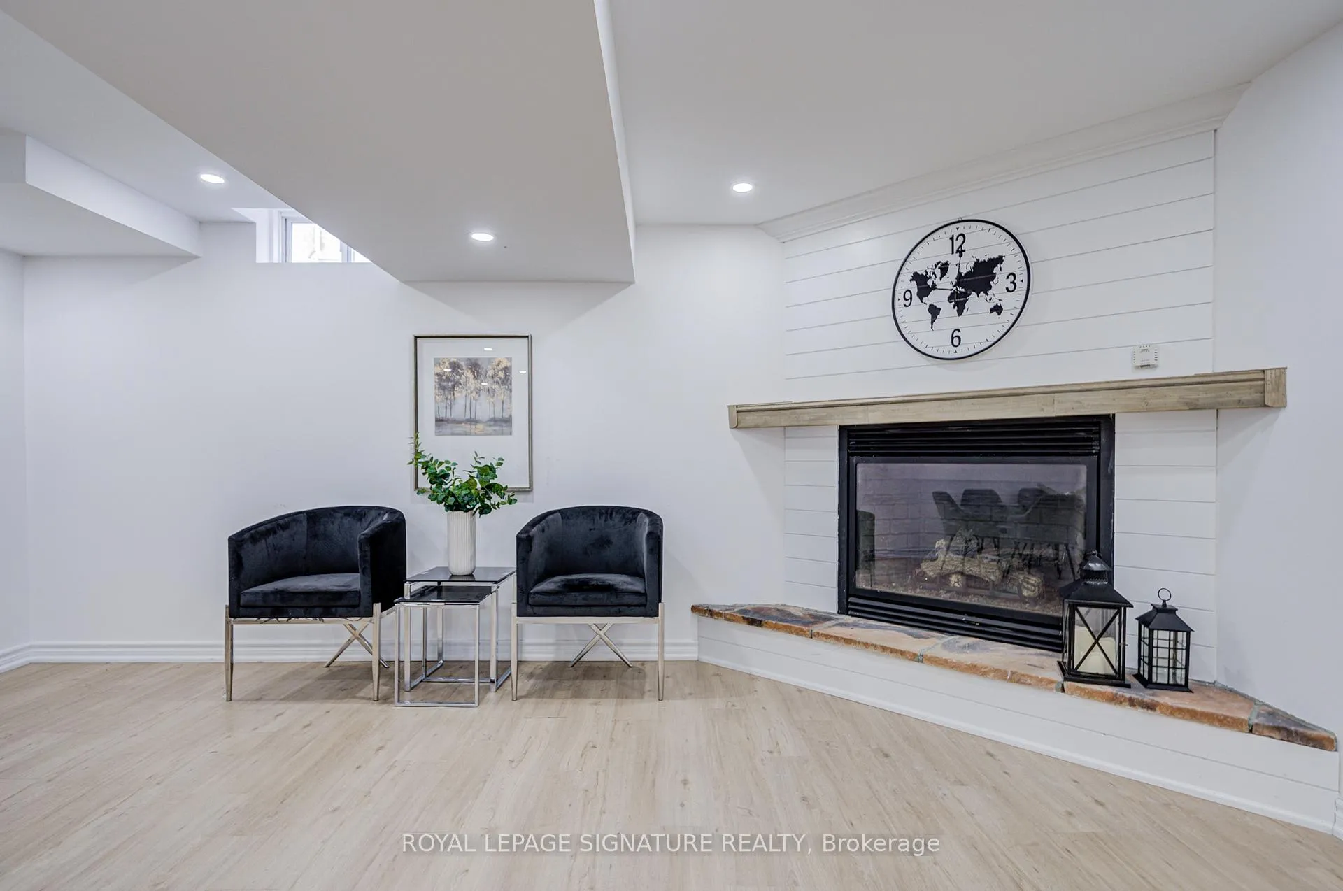 Photo 43 of 76 Derrywood Drive, Vaughan, Patterson — HOMEH