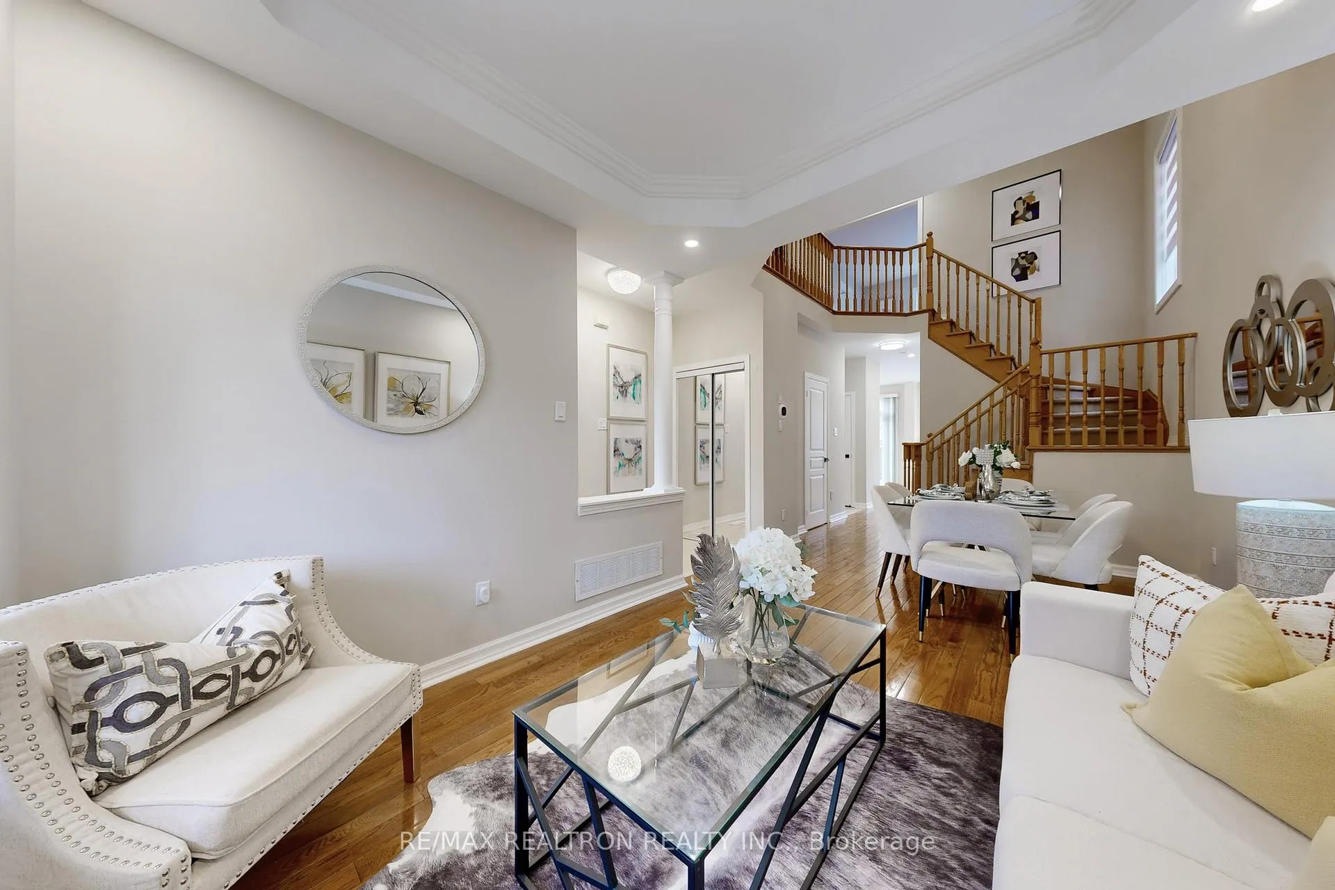 Photo 6 of 116 Southbrook Crescent, Markham, Cachet — HOMEH