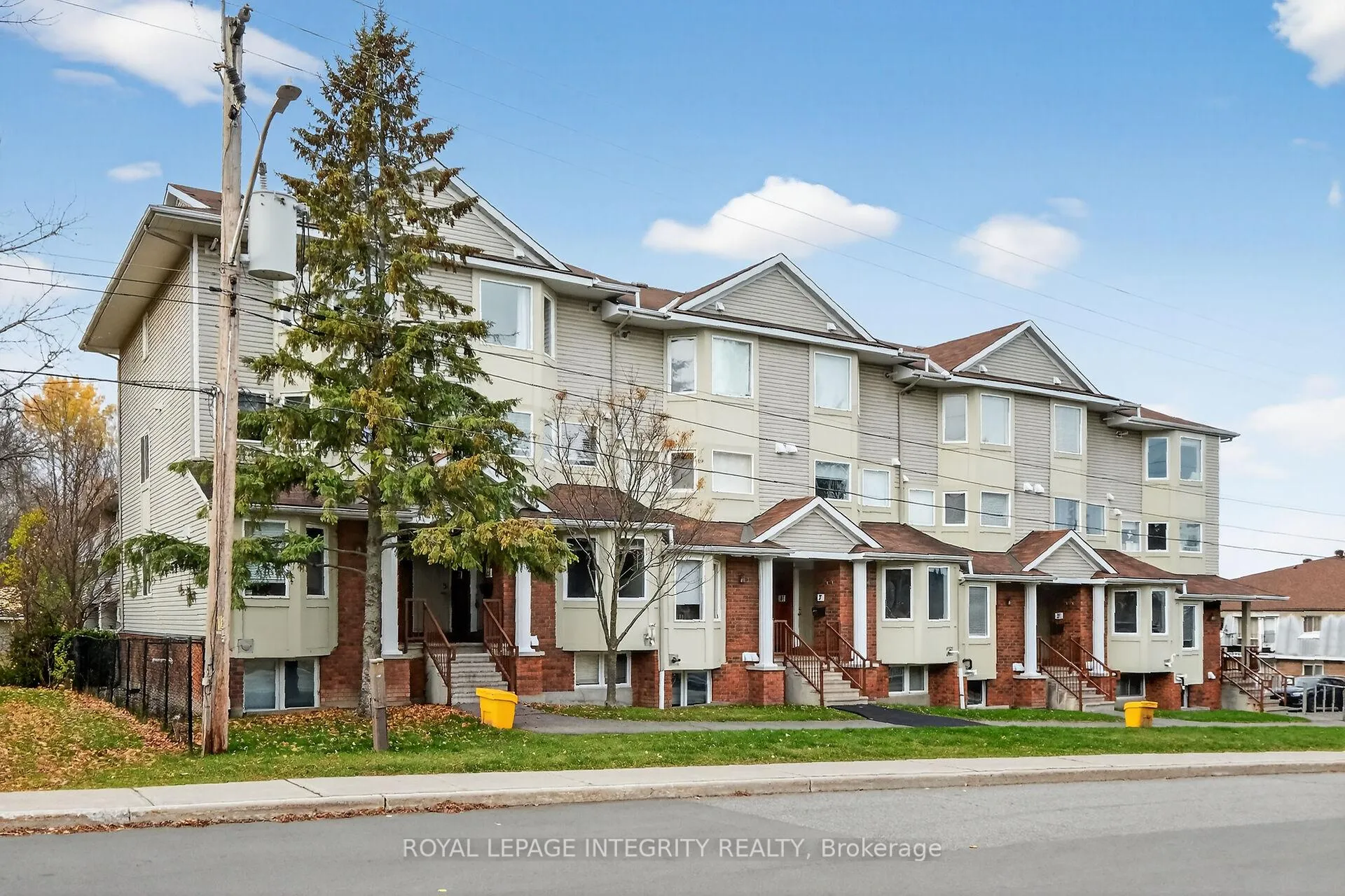 Front of Unit 12, 1400 Wildberry Court