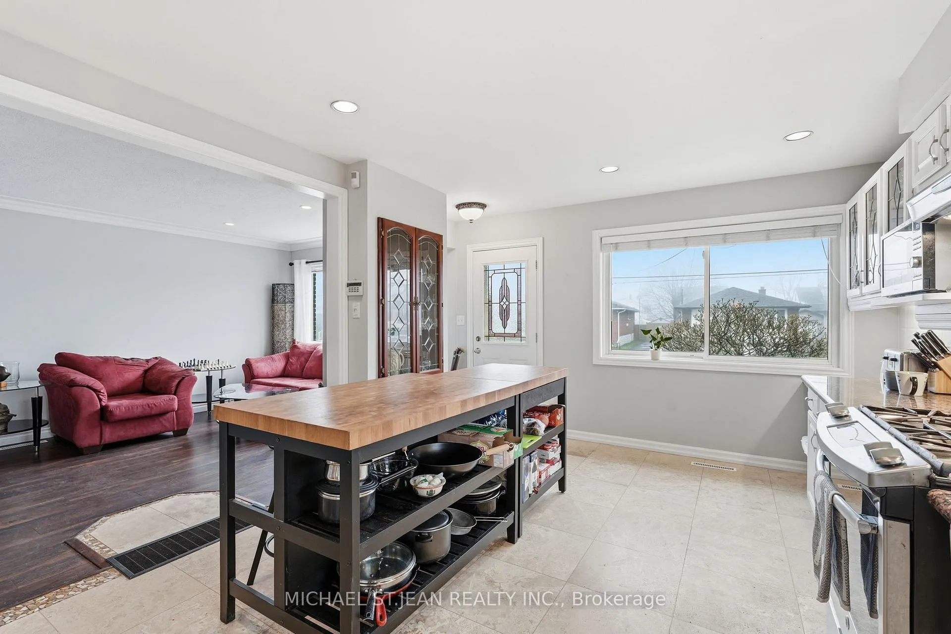 Photo 7 of 80 Luscombe Street, Hamilton, Greeningdon — HOMEH