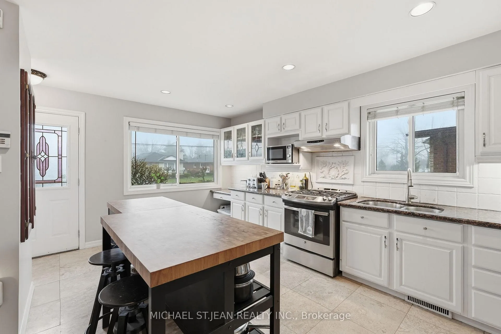 Photo 9 of 80 Luscombe Street, Hamilton, Greeningdon — HOMEH