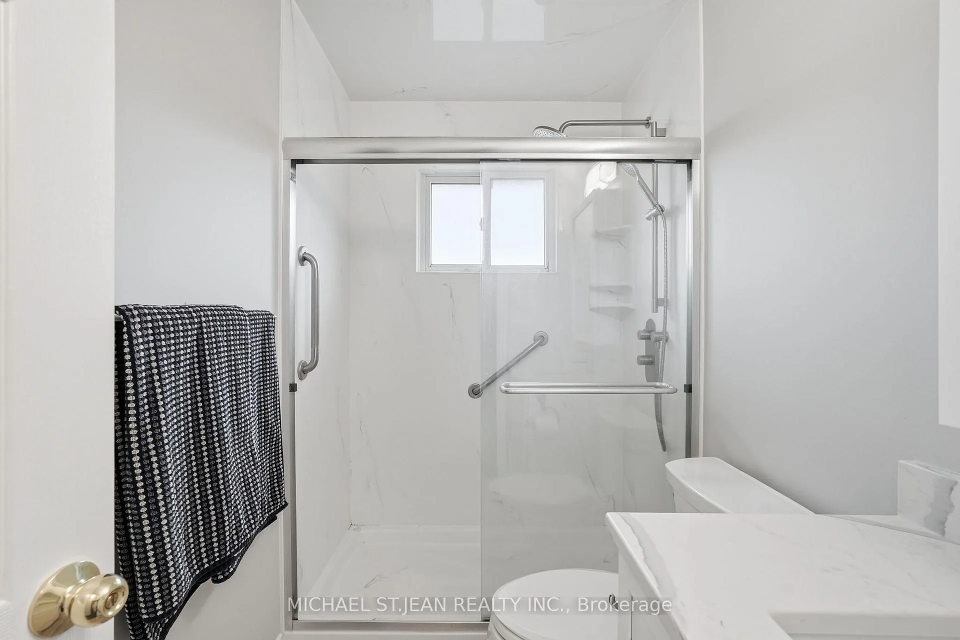 Photo 25 of 80 Luscombe Street, Hamilton, Greeningdon — HOMEH