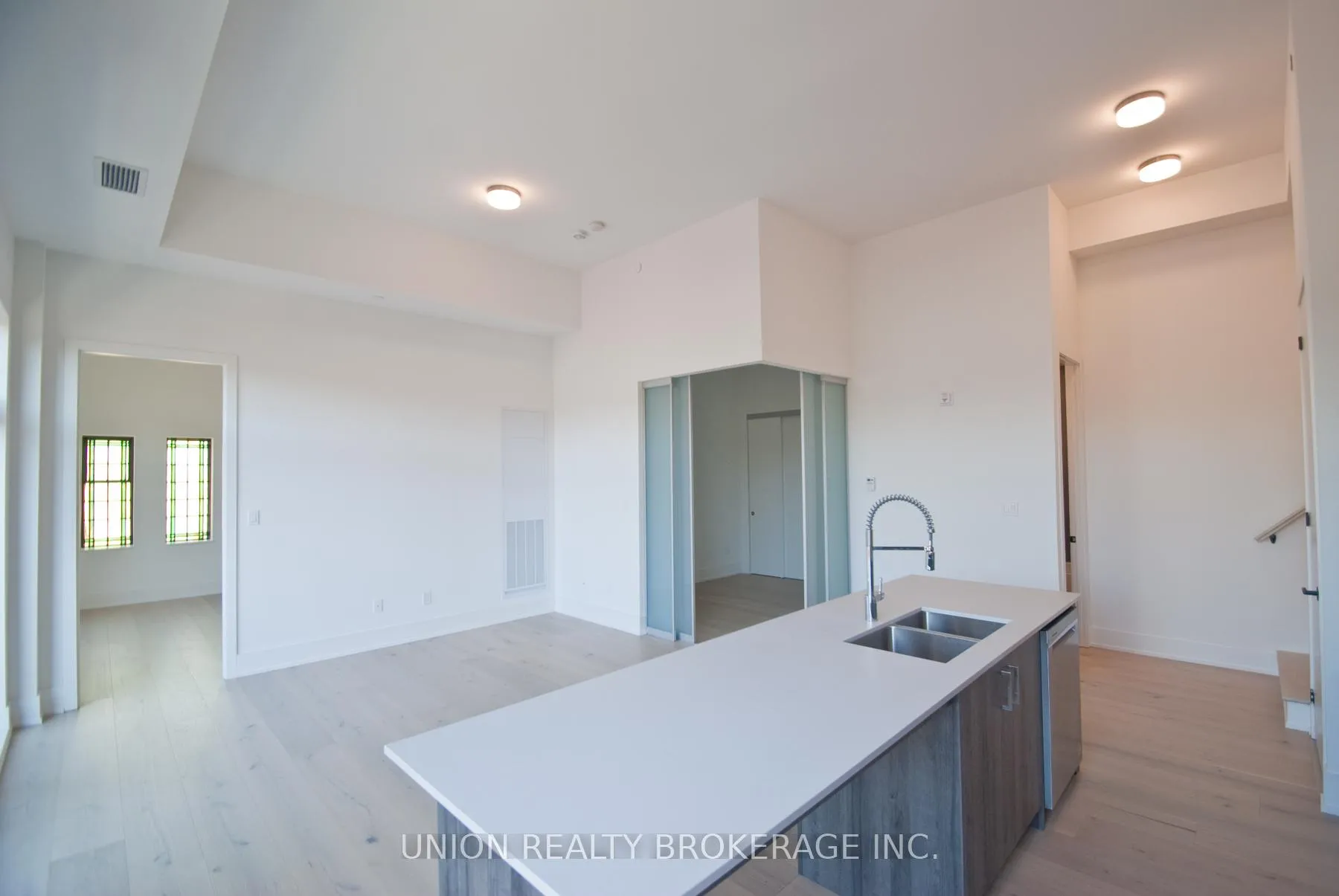 Photo 4 of Unit 305, 14 Dewhurst Boulevard, Toronto, Danforth — HOMEH
