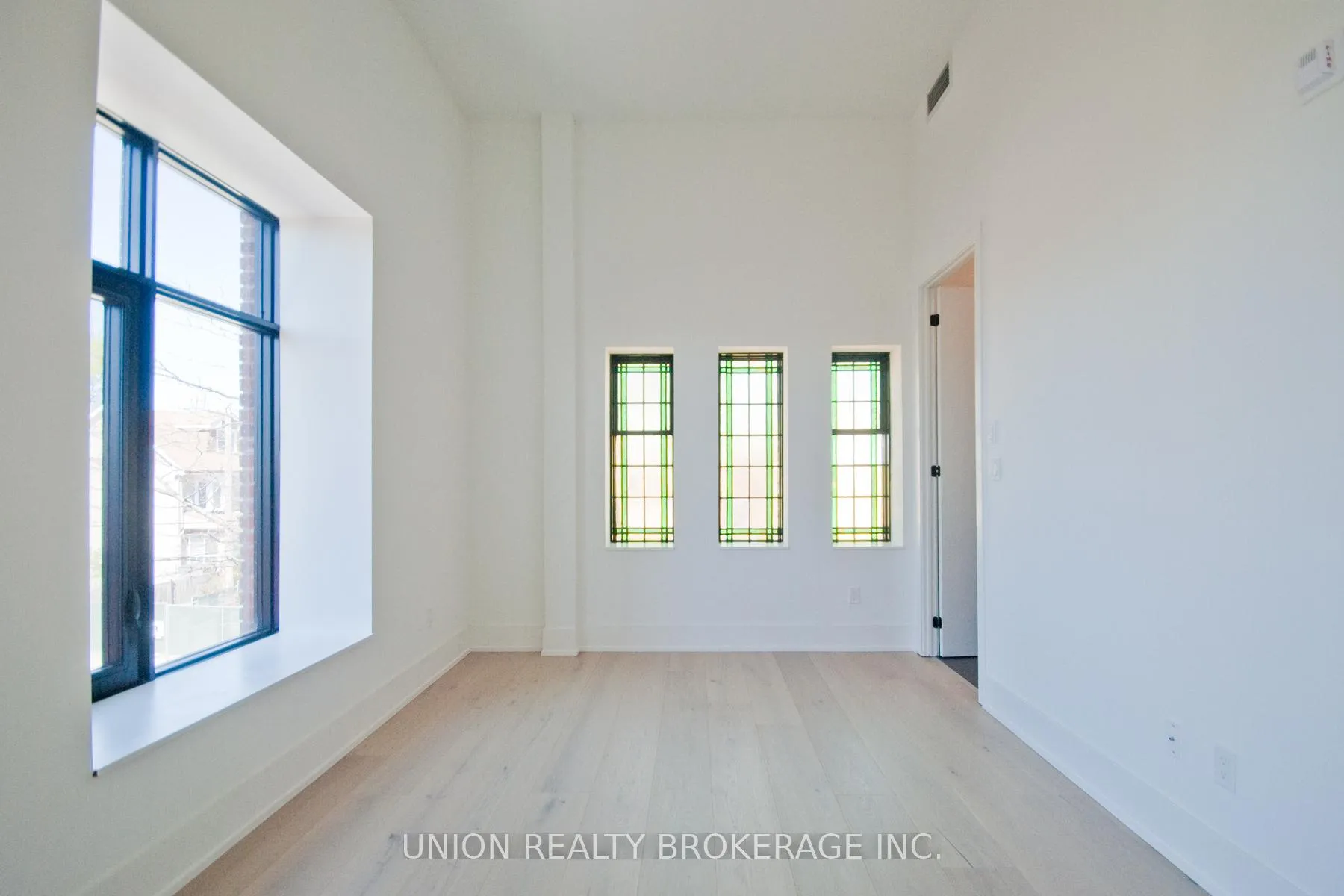 Photo 10 of Unit 305, 14 Dewhurst Boulevard, Toronto, Danforth — HOMEH