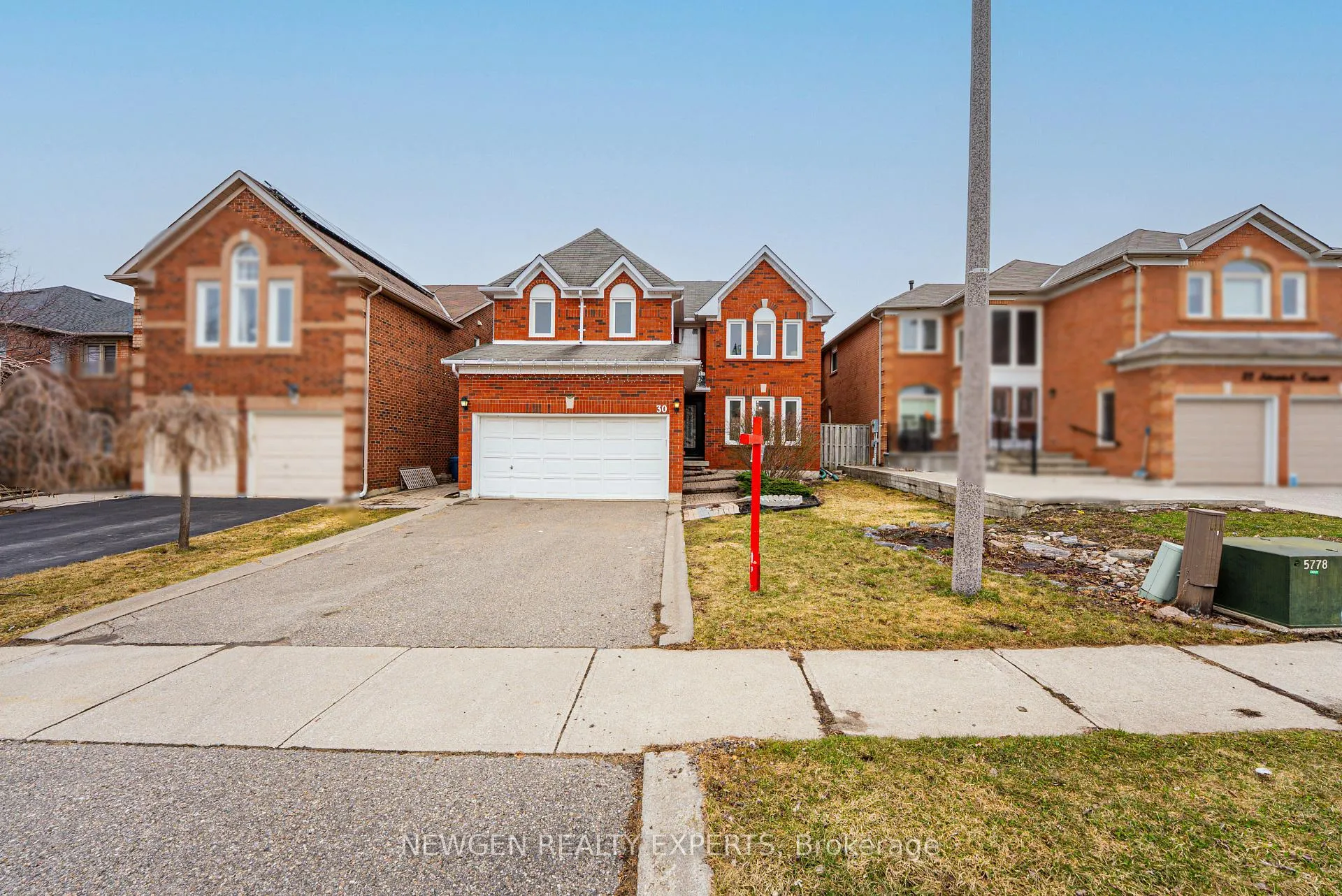 Front of 30 Adirondack Crescent