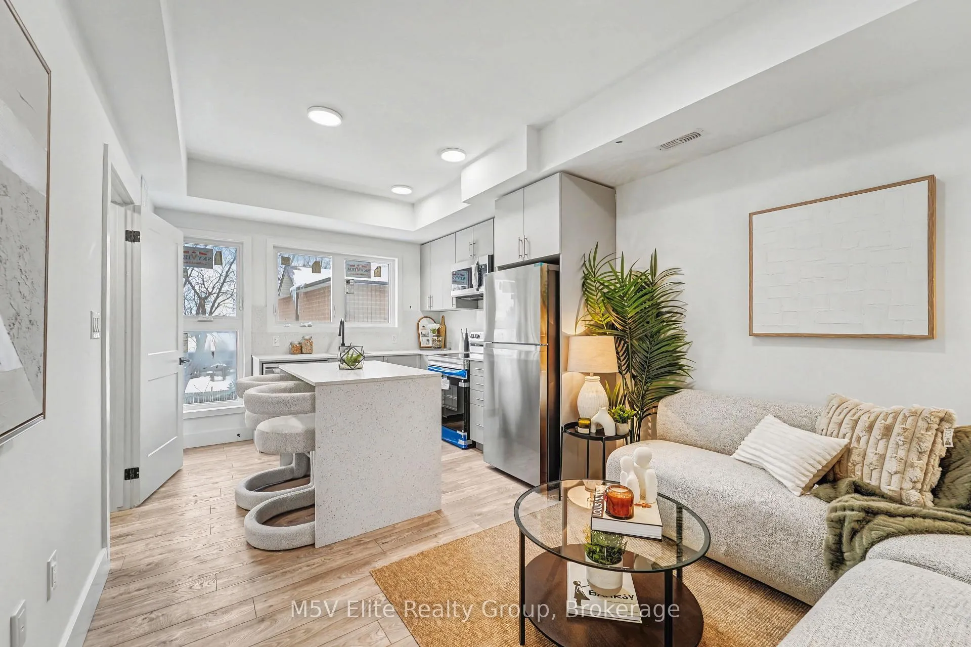 Photo 6 of 6638 McLeod Road, Niagara Falls, Arad/Fallsview — HOMEH