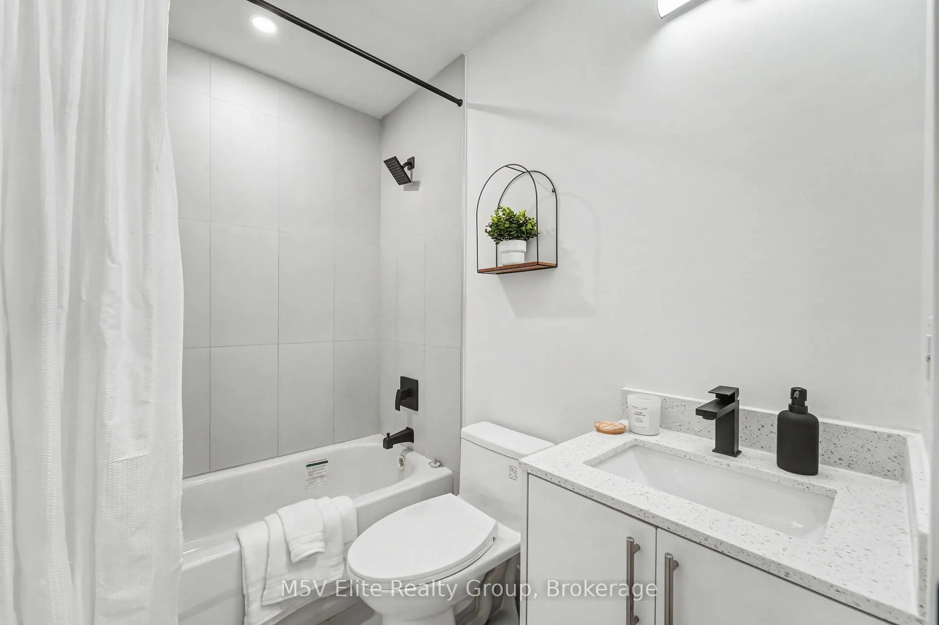 Photo 12 of 6638 McLeod Road, Niagara Falls, Arad/Fallsview — HOMEH