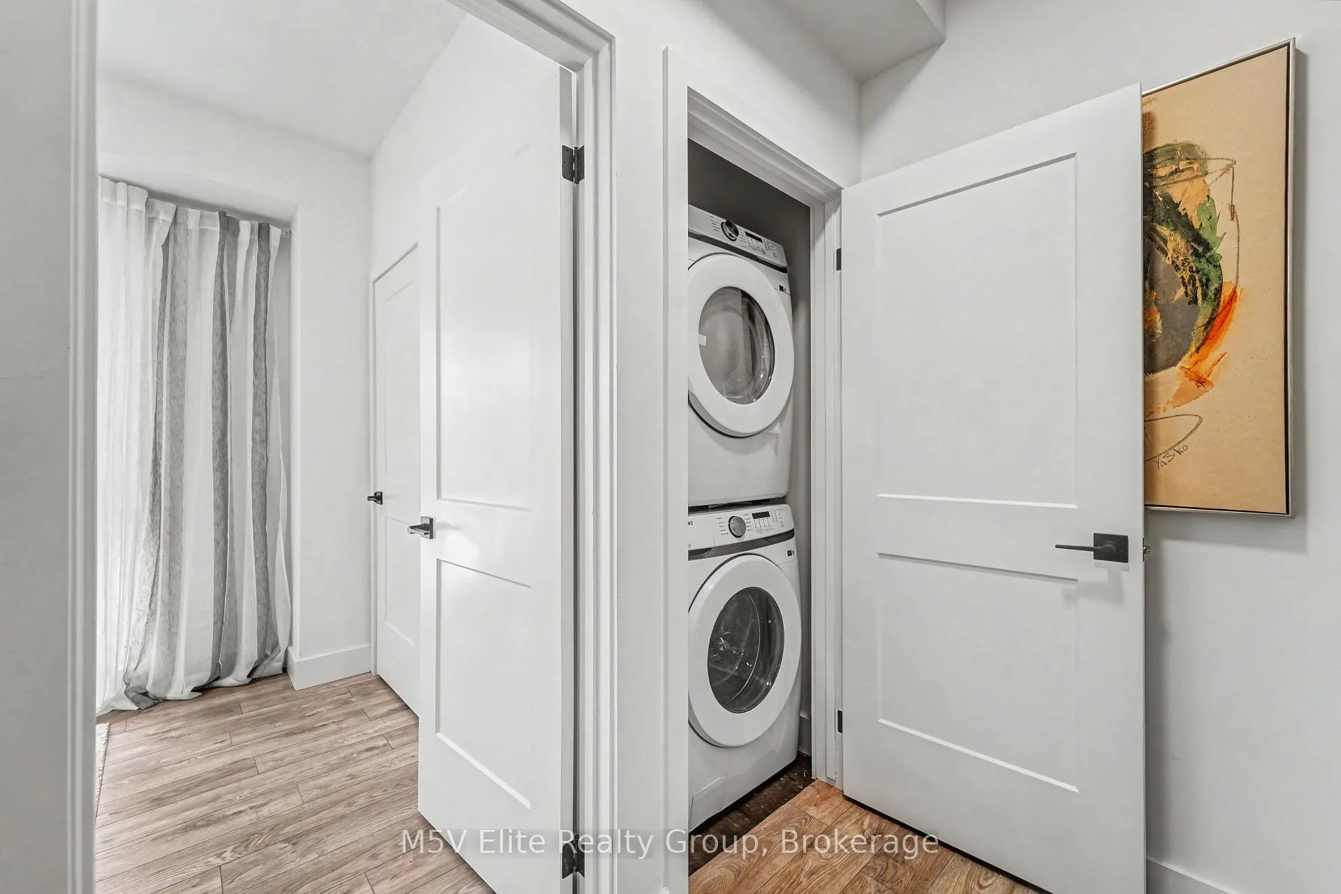 Photo 14 of 6638 McLeod Road, Niagara Falls, Arad/Fallsview — HOMEH