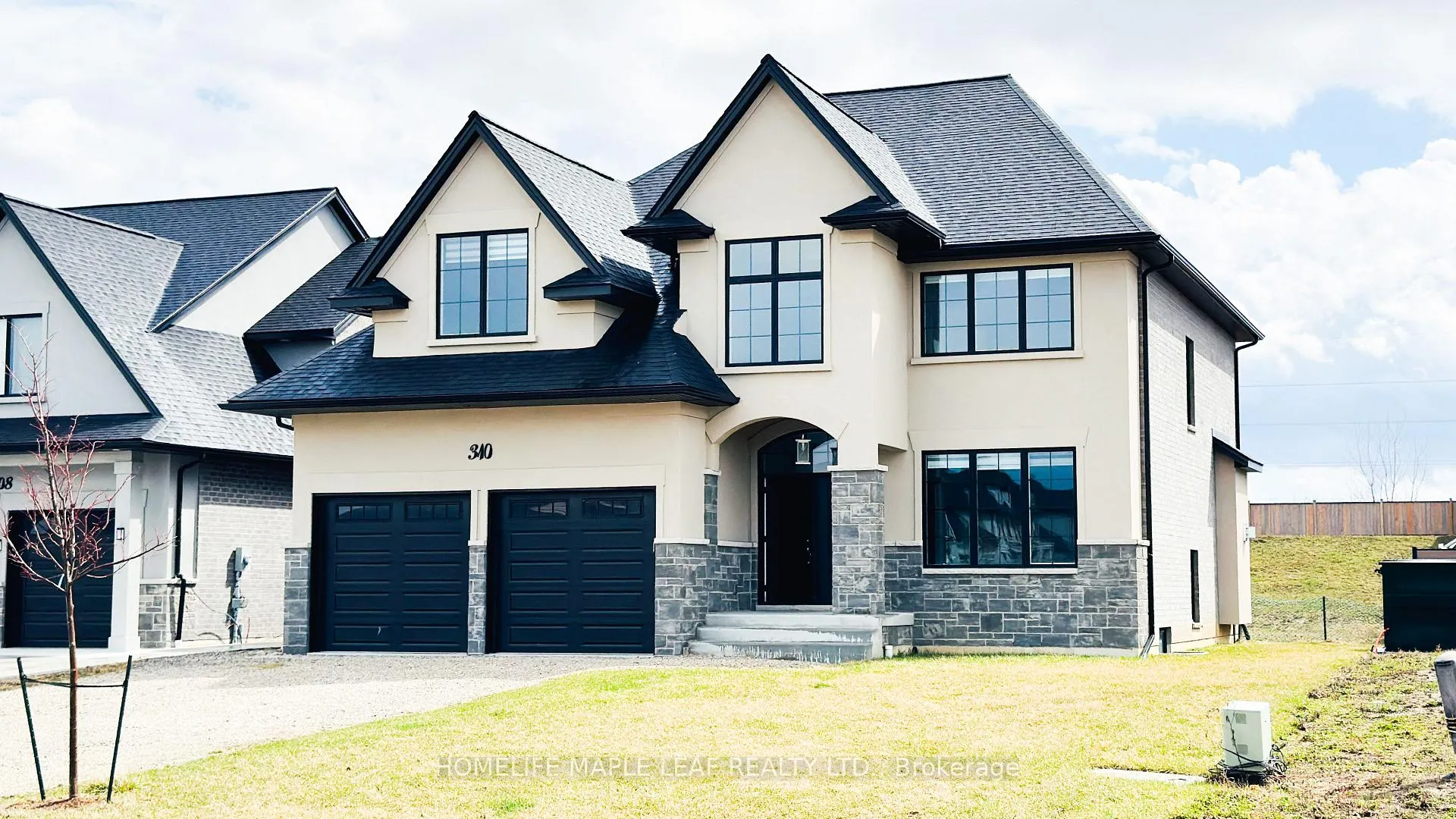 Photo 2 of 310 Blake Avenue, Lakeshore — HOMEH