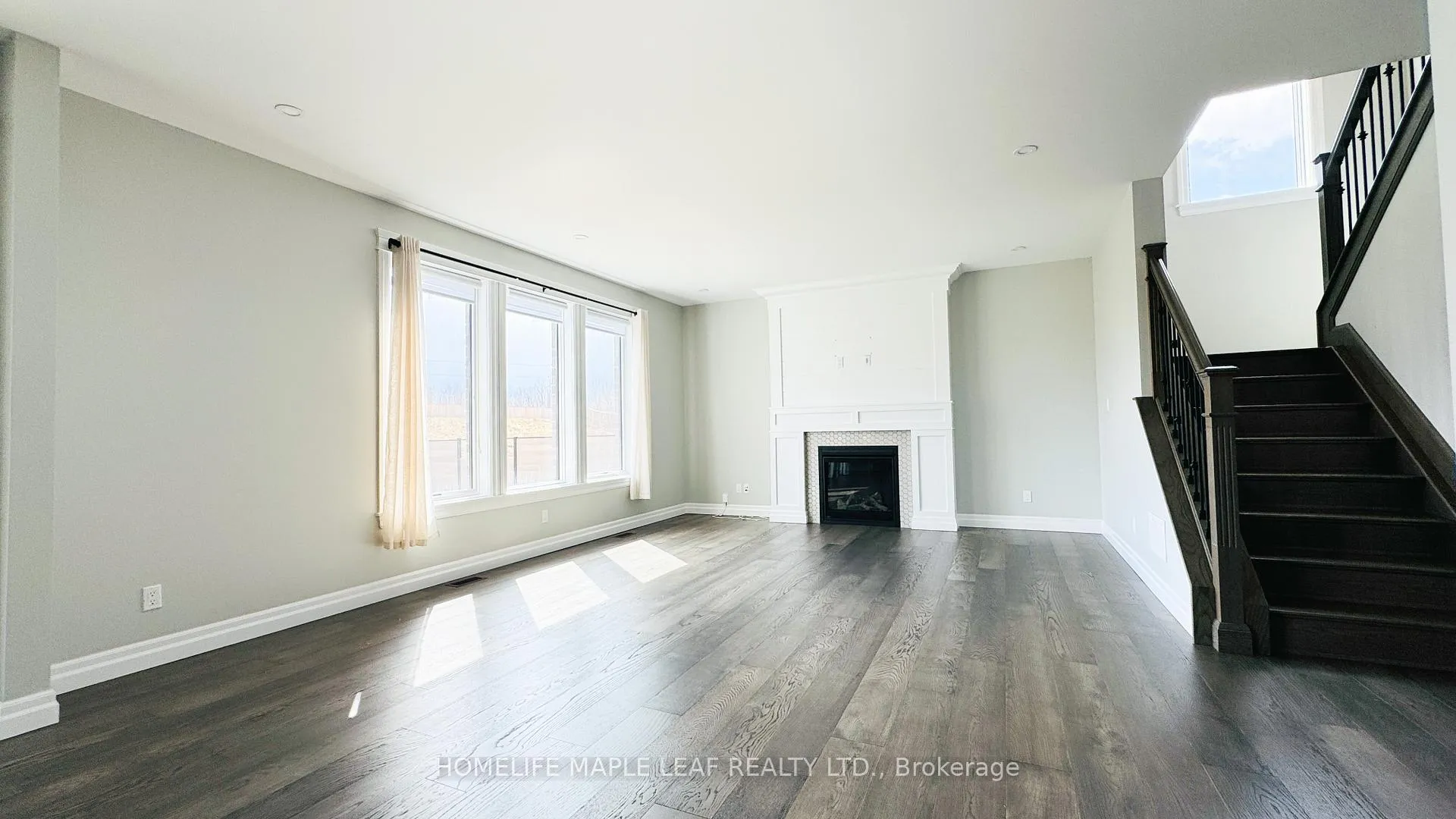 Photo 7 of 310 Blake Avenue, Lakeshore — HOMEH