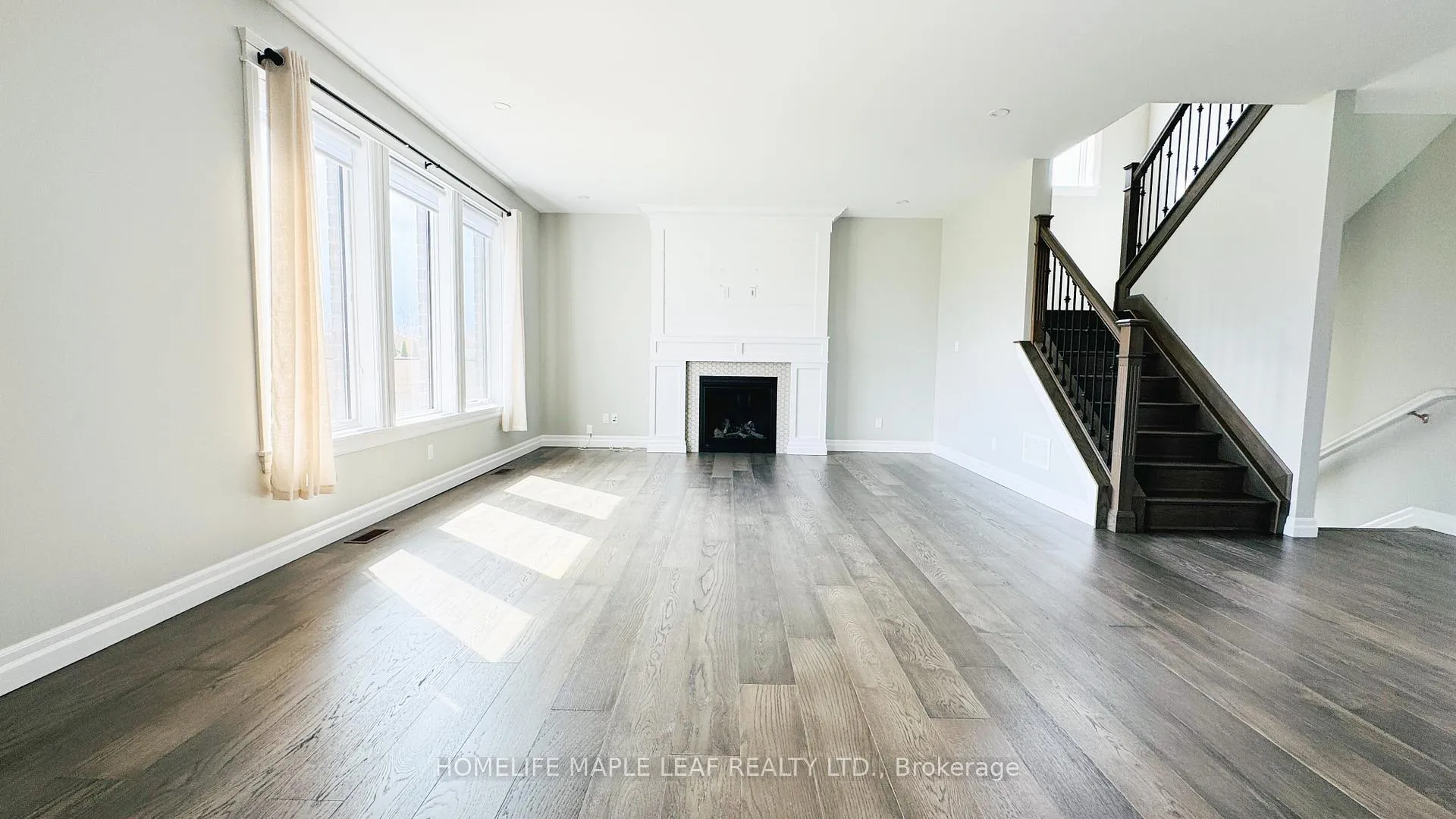 Photo 8 of 310 Blake Avenue, Lakeshore — HOMEH