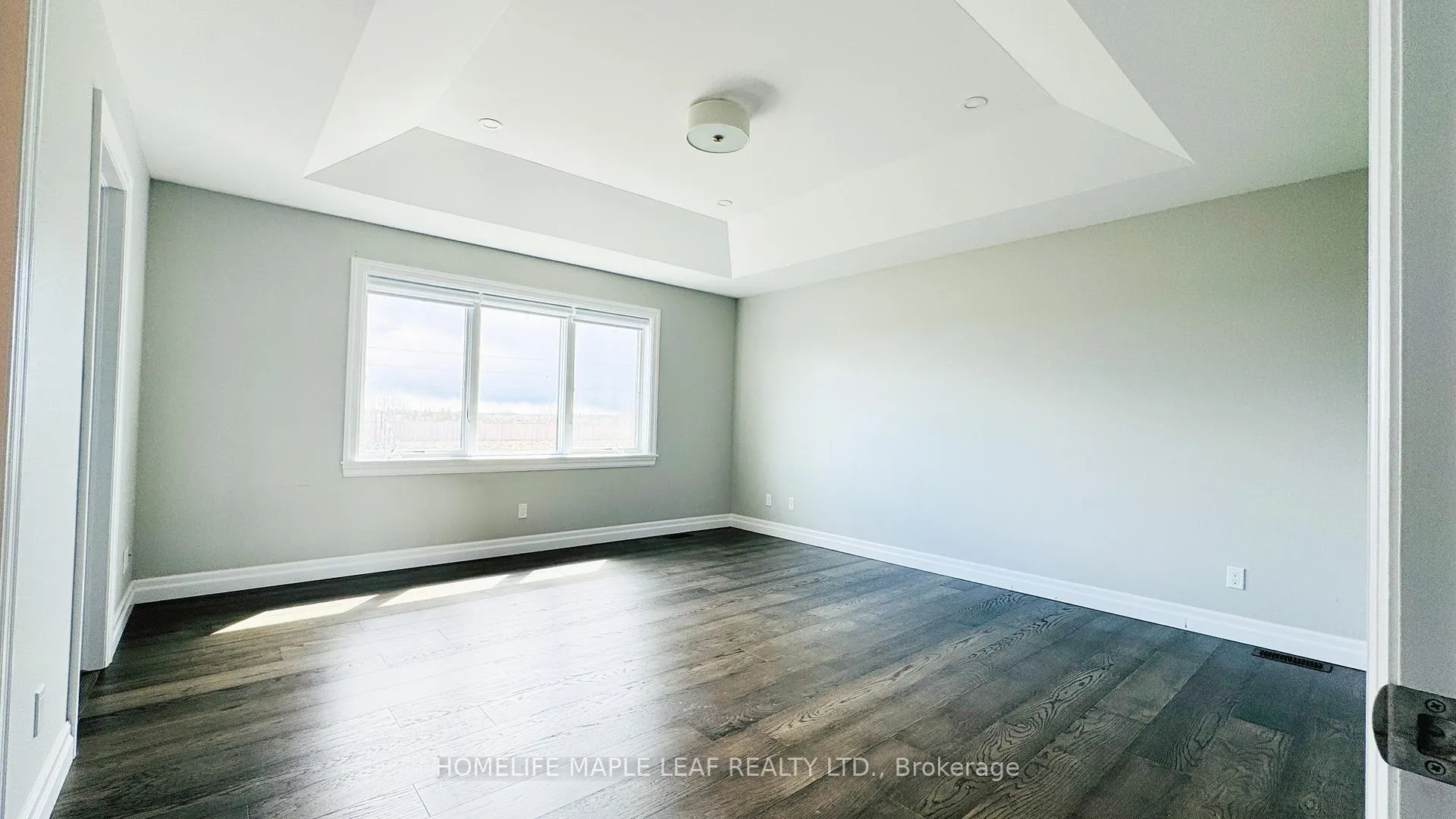 Photo 13 of 310 Blake Avenue, Lakeshore — HOMEH