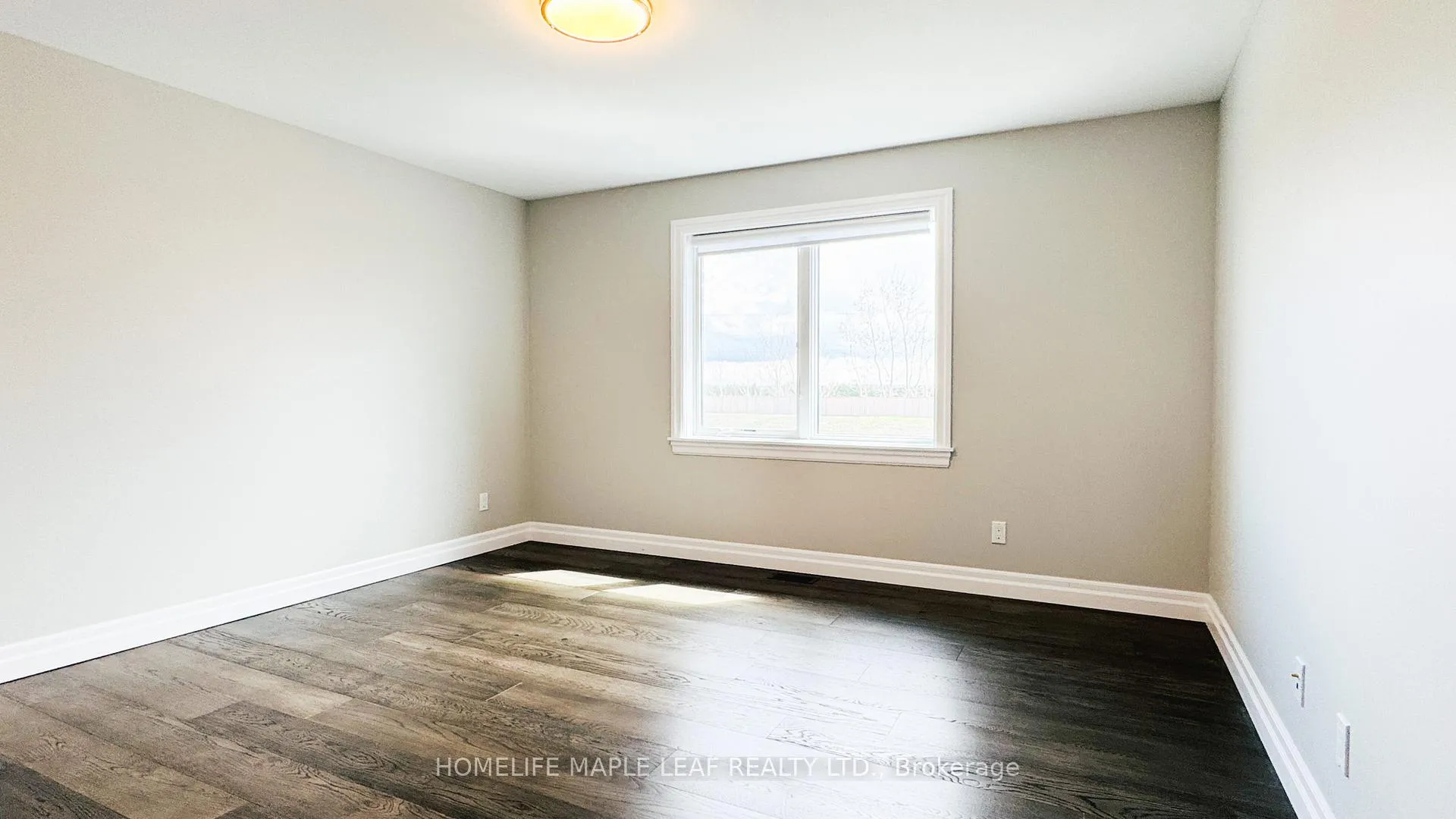 Photo 17 of 310 Blake Avenue, Lakeshore — HOMEH