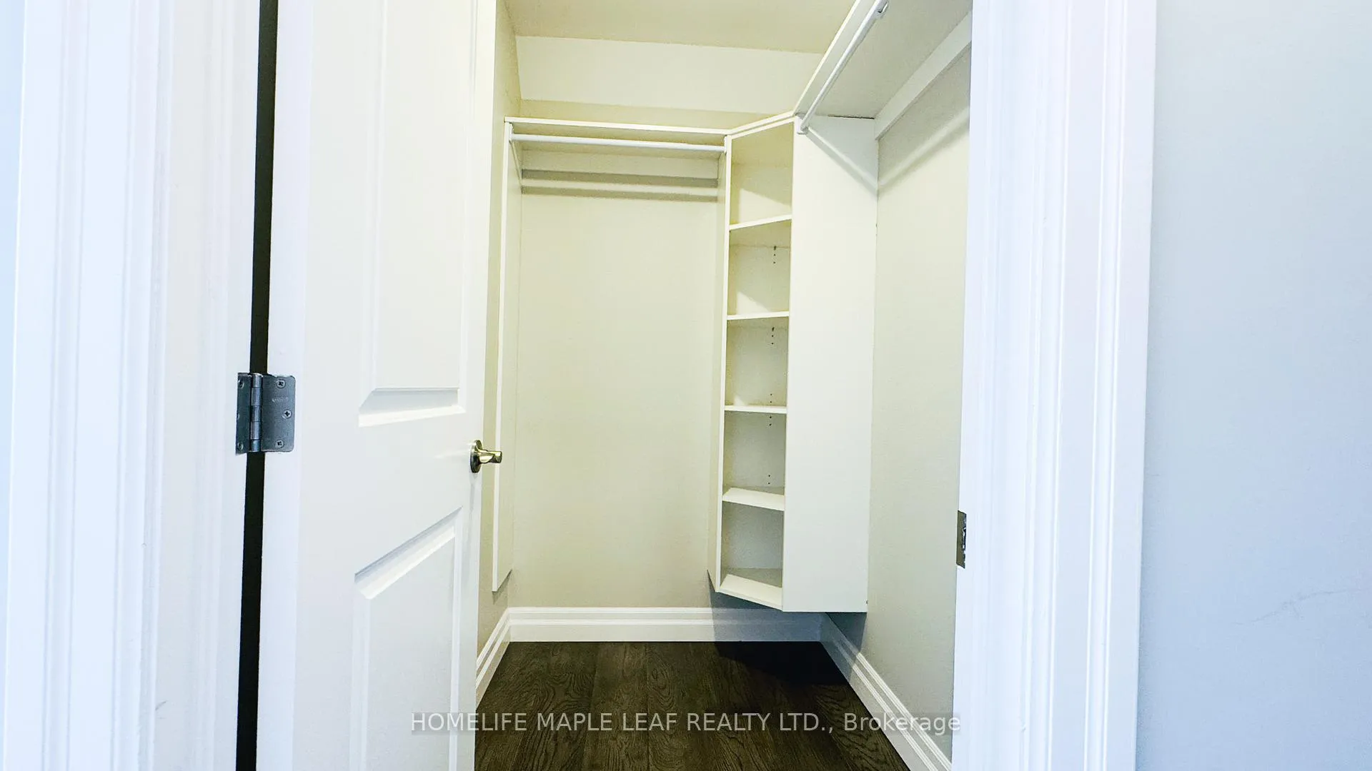 Photo 20 of 310 Blake Avenue, Lakeshore — HOMEH