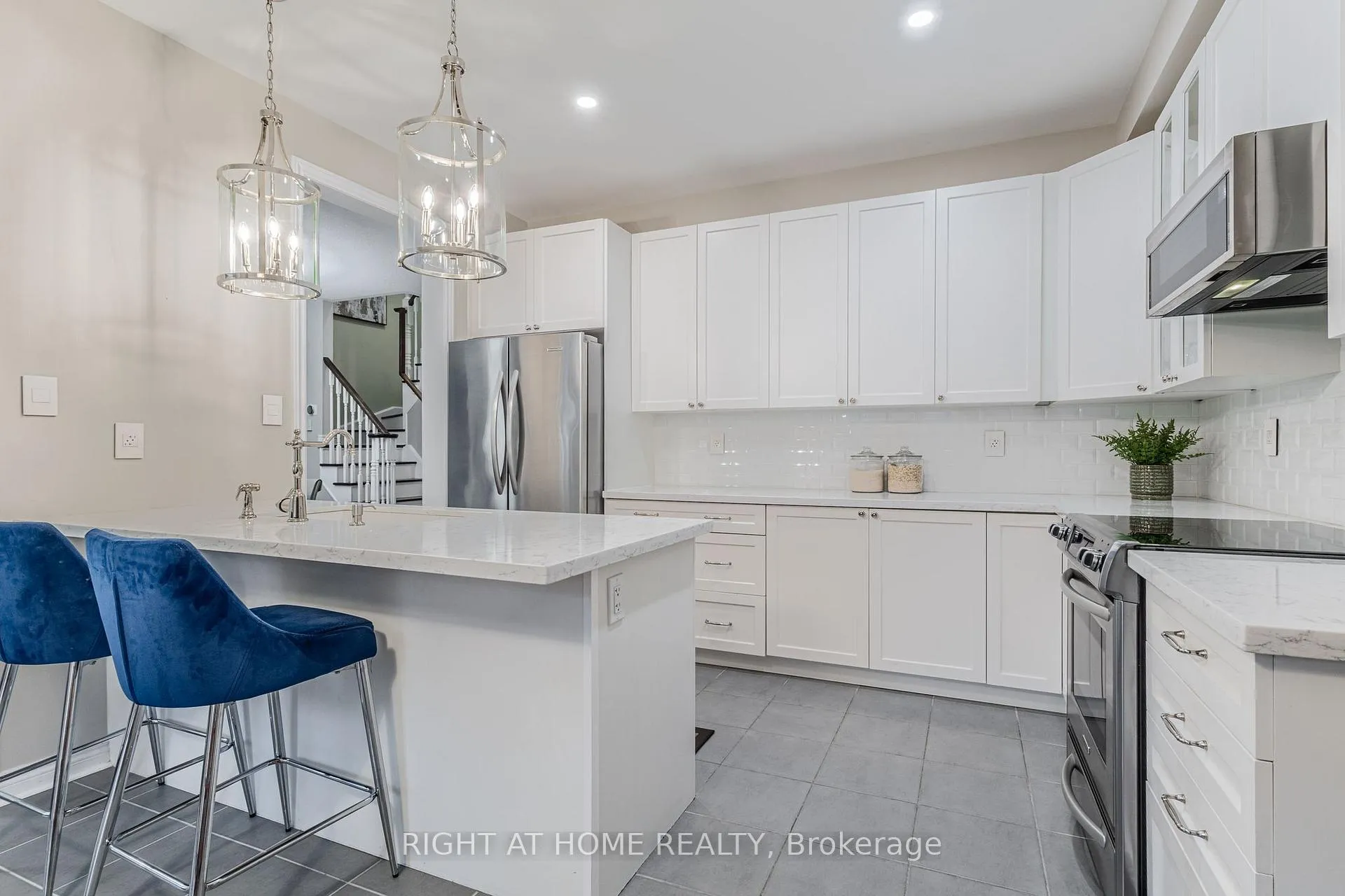 Photo 7 of 488 Mcgibbon Drive, Milton, Clarke — HOMEH