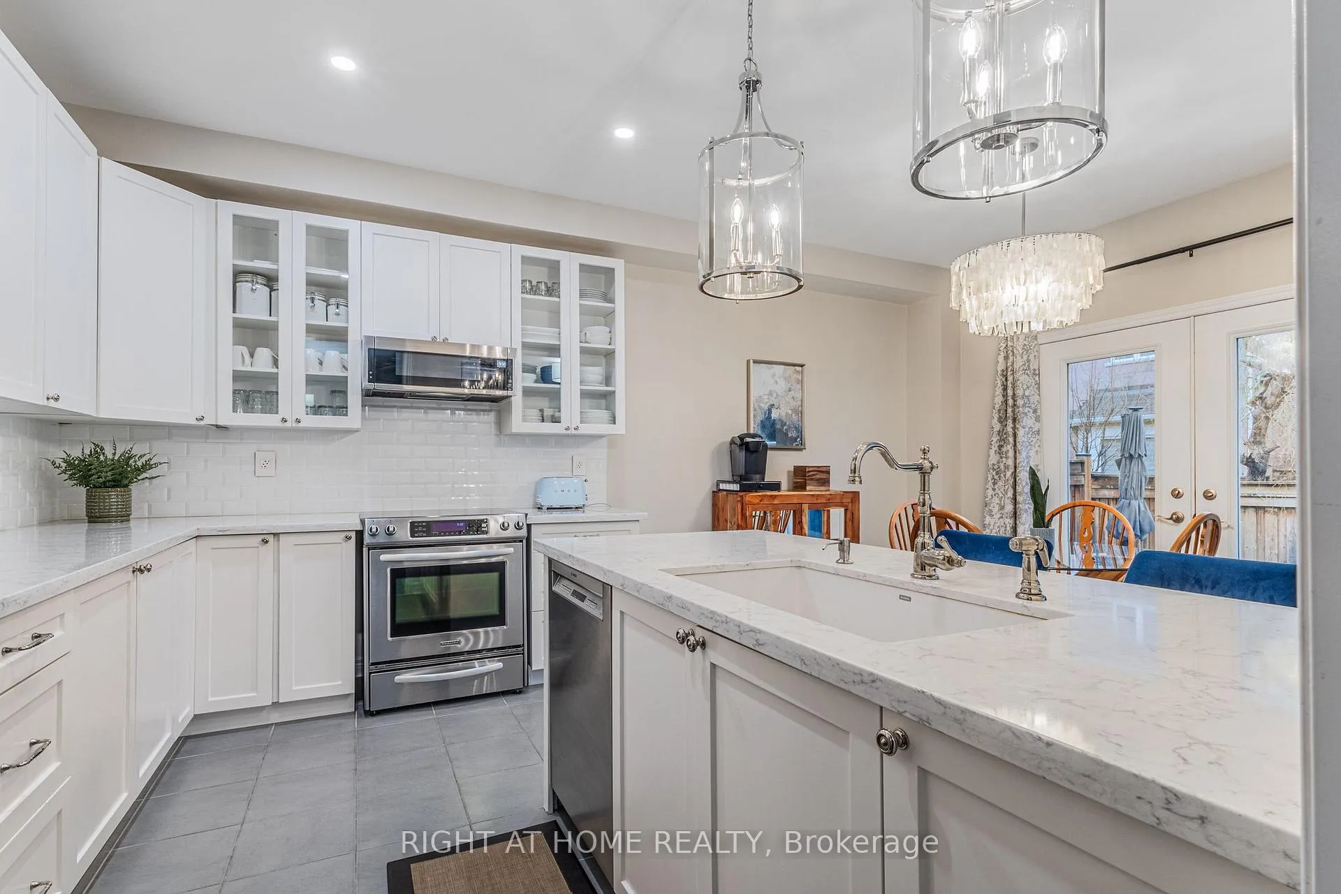 Photo 10 of 488 Mcgibbon Drive, Milton, Clarke — HOMEH