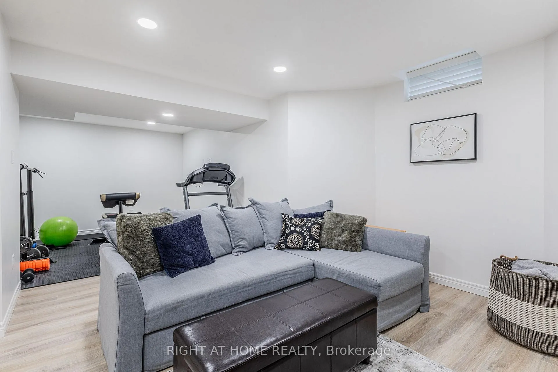 Photo 30 of 488 Mcgibbon Drive, Milton, Clarke — HOMEH
