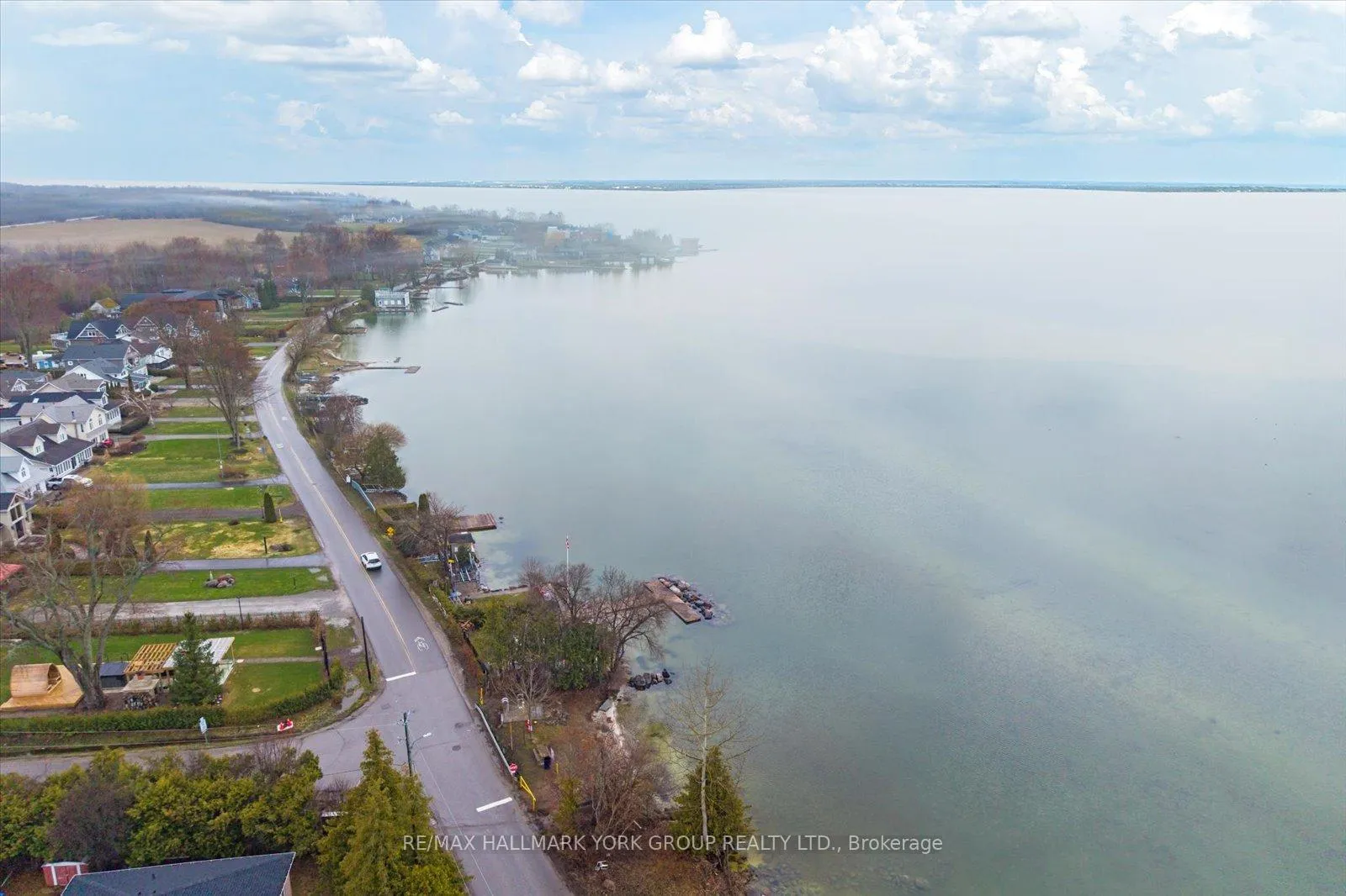 Photo 36 of 836 Crescent Beach Road, Georgina, Historic Lakeshore Communities — HOMEH