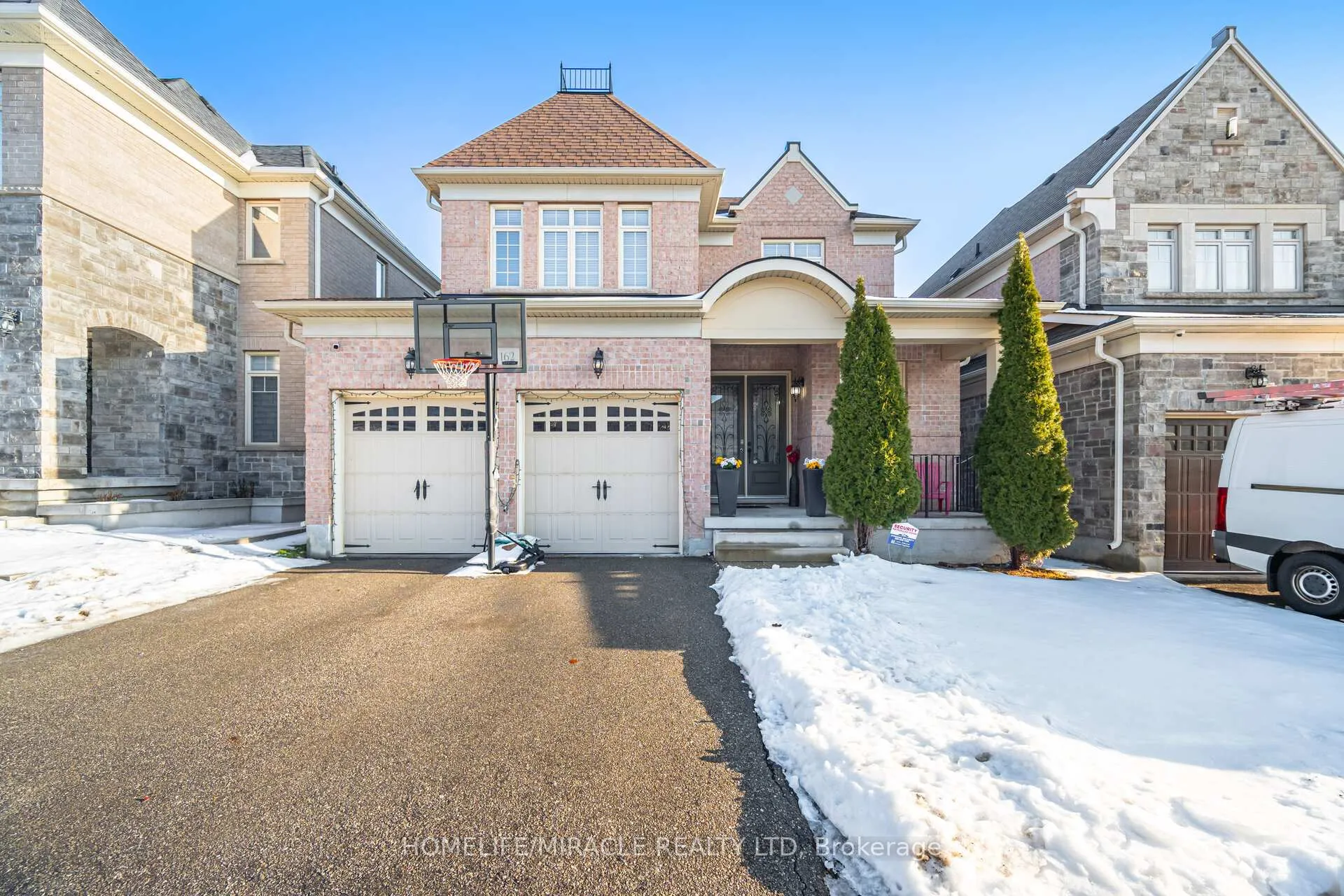 Photo 1 of 162 Coastline Drive, Brampton, Bram West — HOMEH