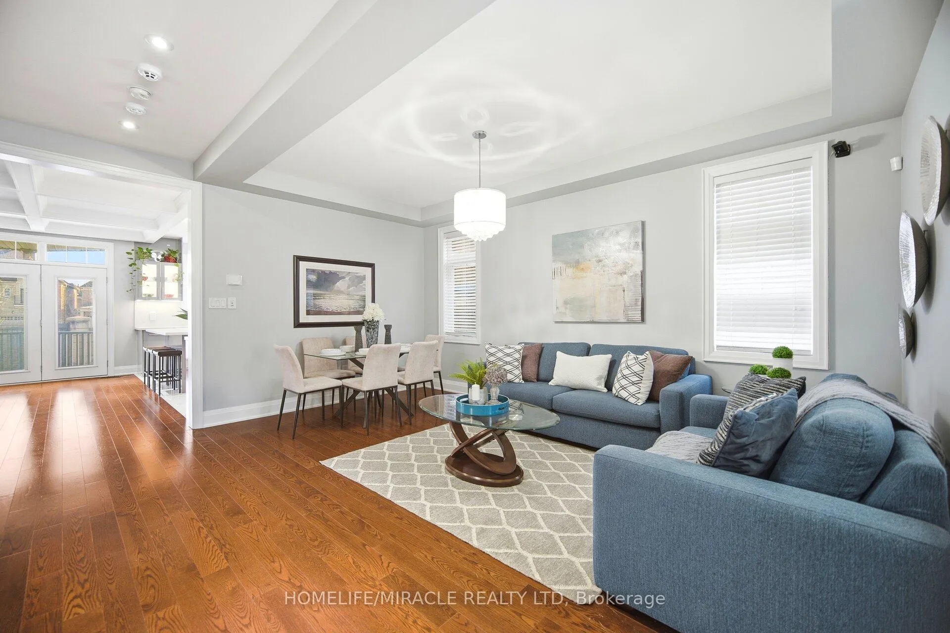 Photo 7 of 162 Coastline Drive, Brampton, Bram West — HOMEH
