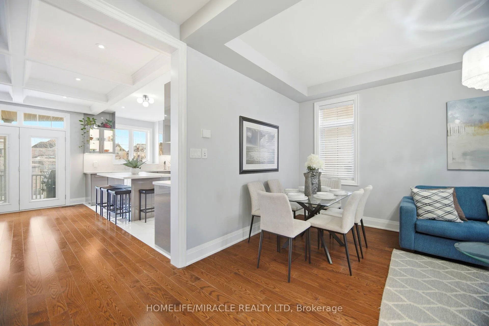 Photo 9 of 162 Coastline Drive, Brampton, Bram West — HOMEH