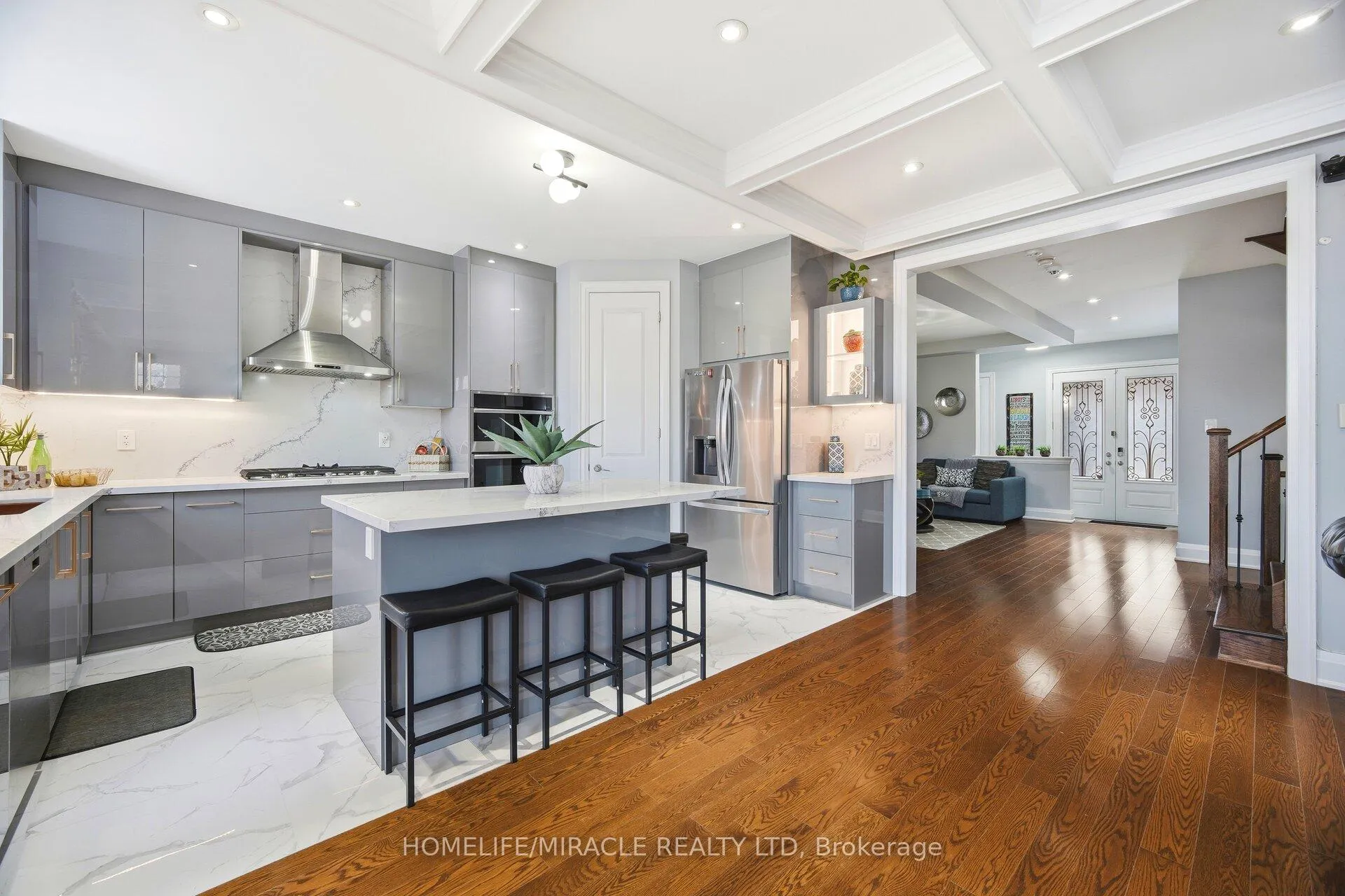 Photo 12 of 162 Coastline Drive, Brampton, Bram West — HOMEH
