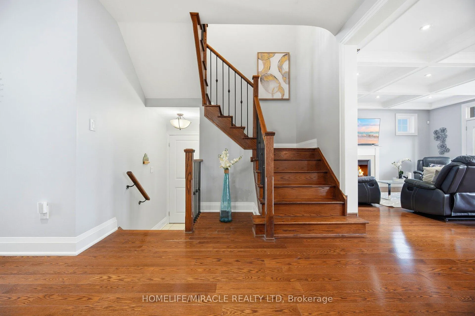 Photo 24 of 162 Coastline Drive, Brampton, Bram West — HOMEH