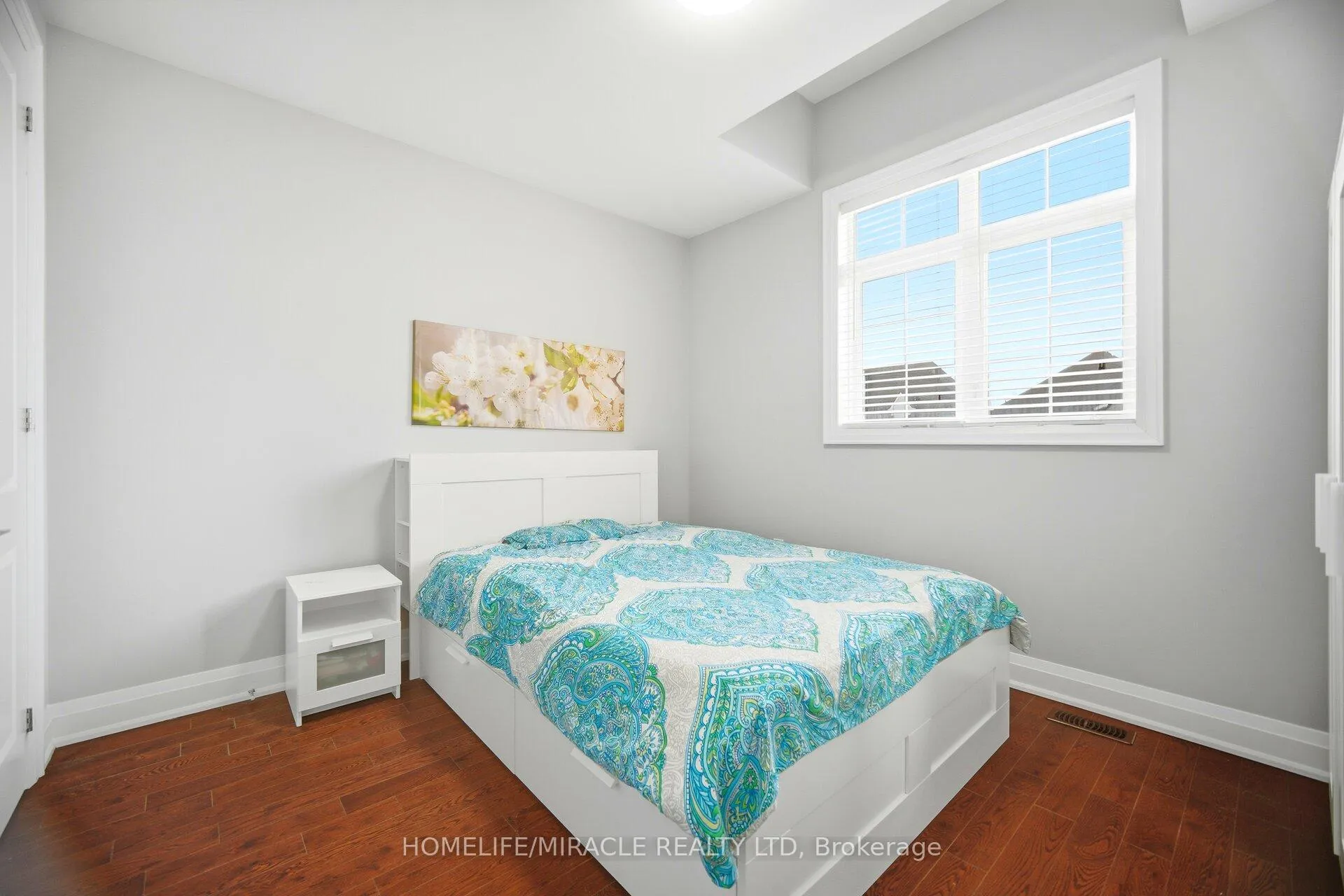 Photo 30 of 162 Coastline Drive, Brampton, Bram West — HOMEH
