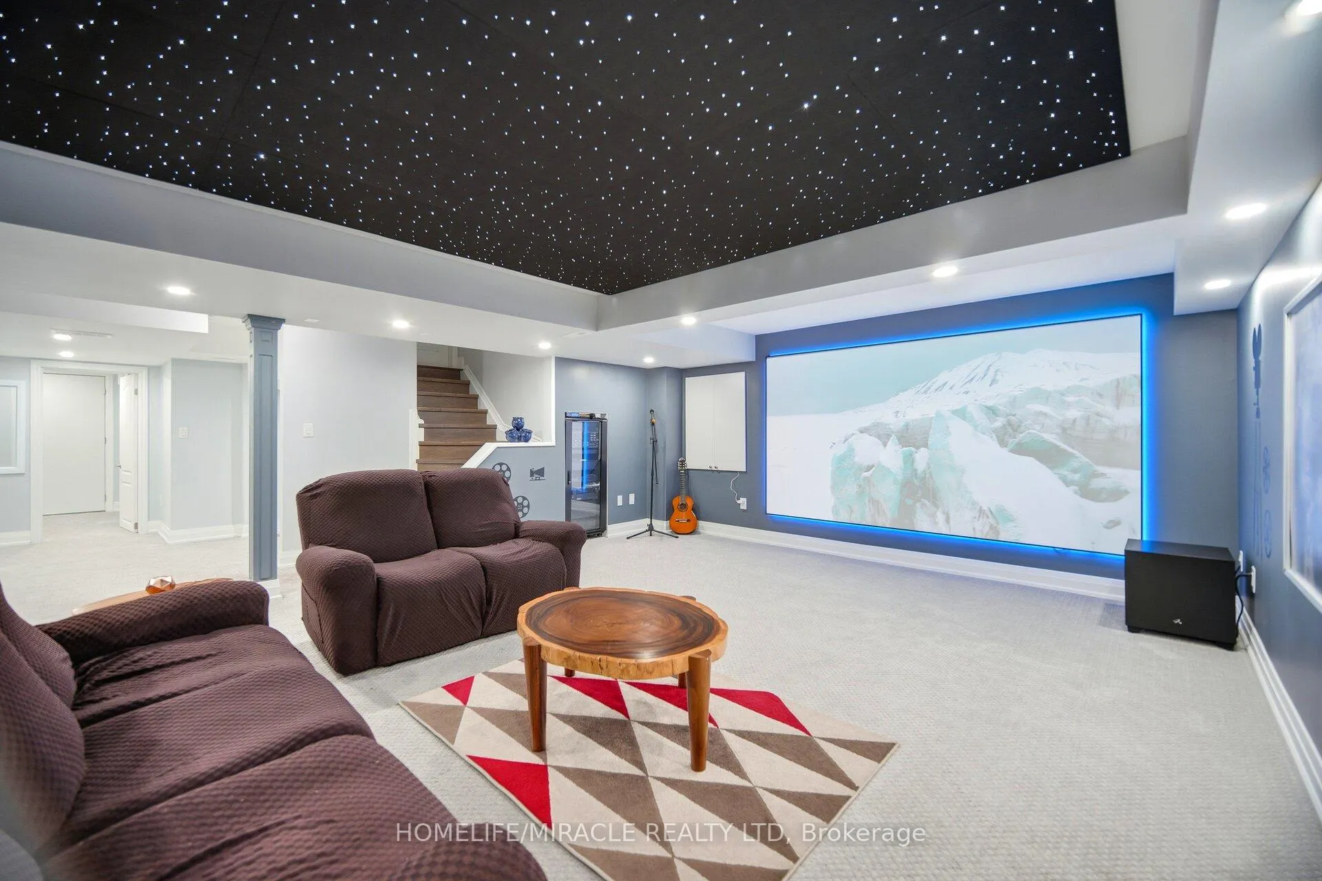 Photo 33 of 162 Coastline Drive, Brampton, Bram West — HOMEH