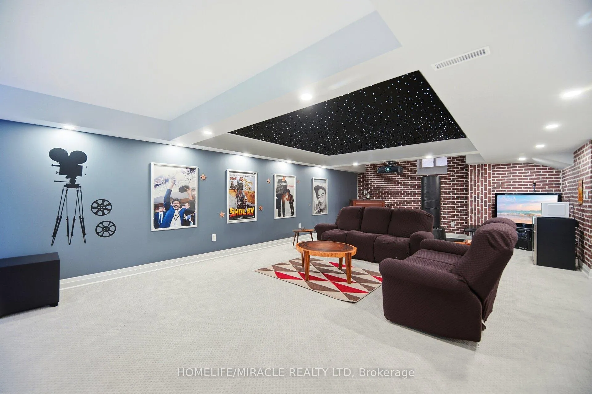 Photo 35 of 162 Coastline Drive, Brampton, Bram West — HOMEH