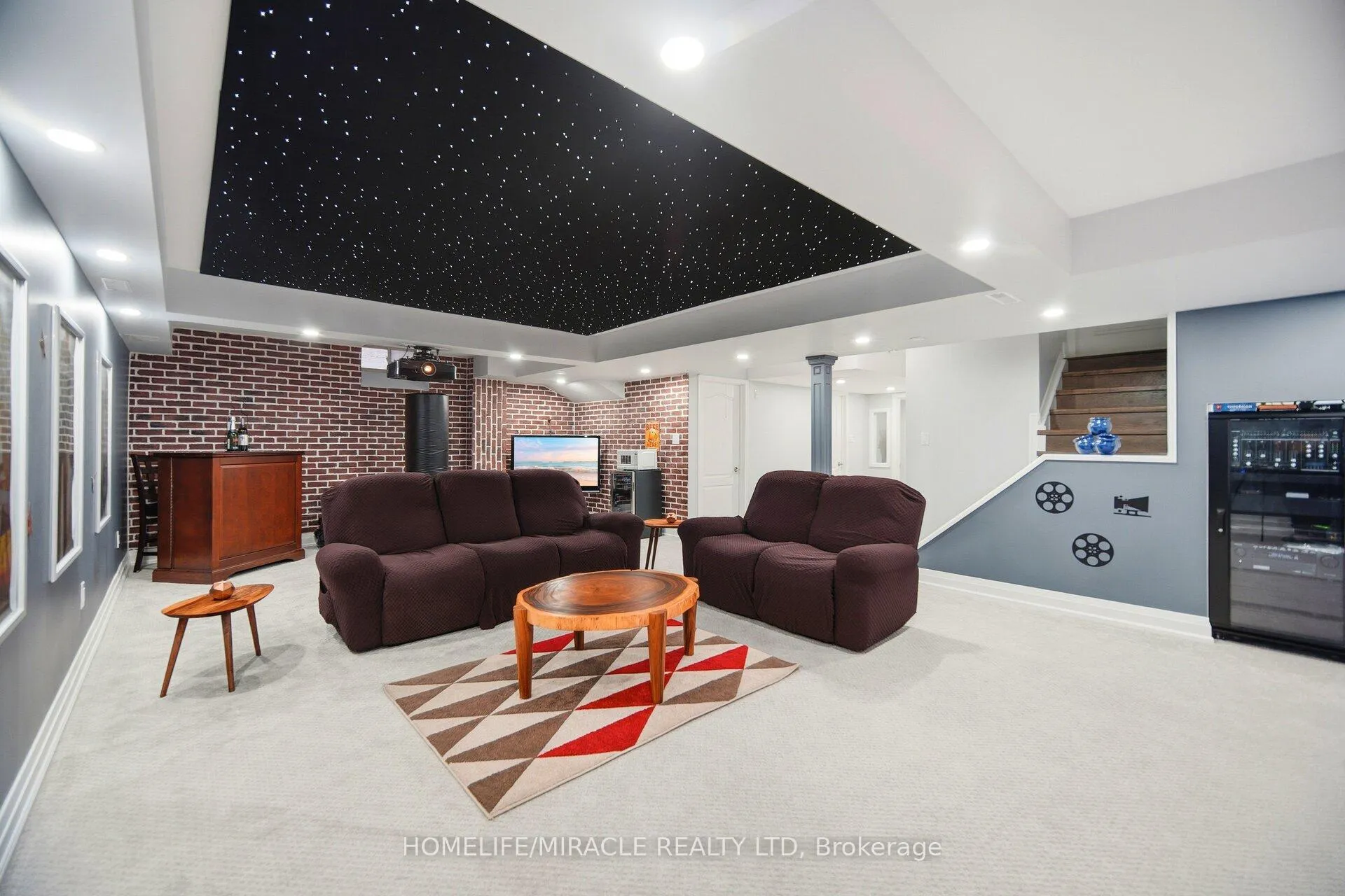 Photo 36 of 162 Coastline Drive, Brampton, Bram West — HOMEH