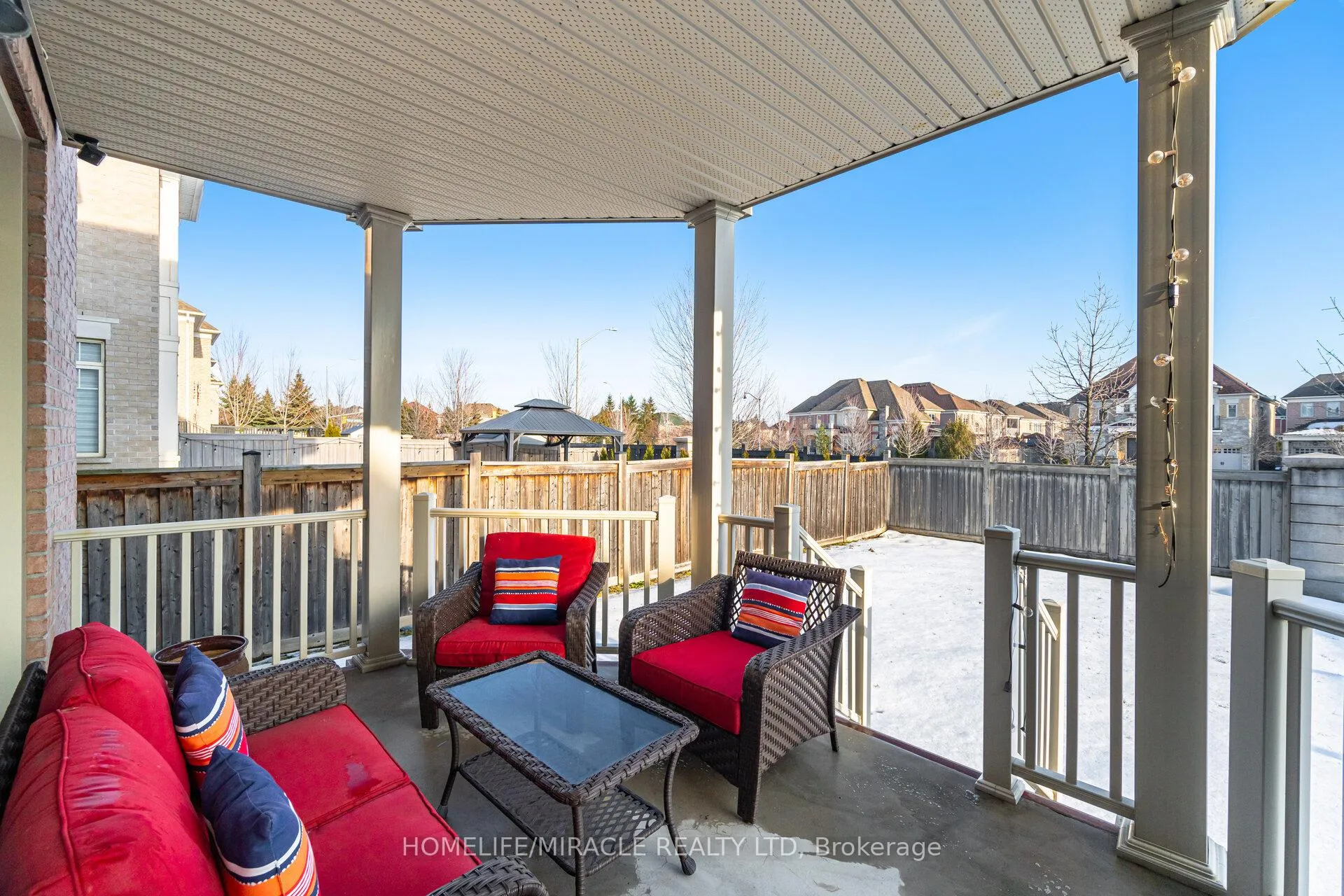 Photo 42 of 162 Coastline Drive, Brampton, Bram West — HOMEH