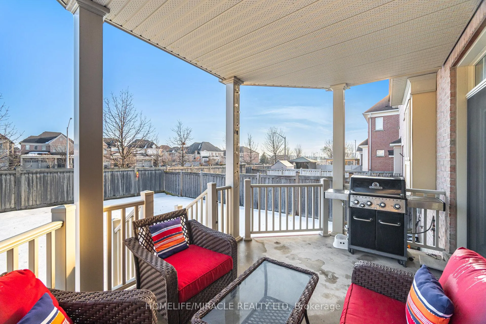 Photo 44 of 162 Coastline Drive, Brampton, Bram West — HOMEH