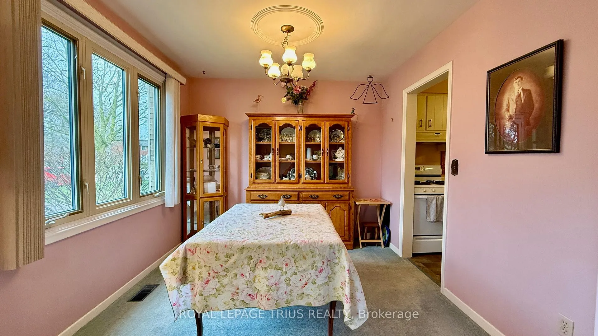 Photo 7 of 123 Oak Street, Norfolk, Simcoe — HOMEH