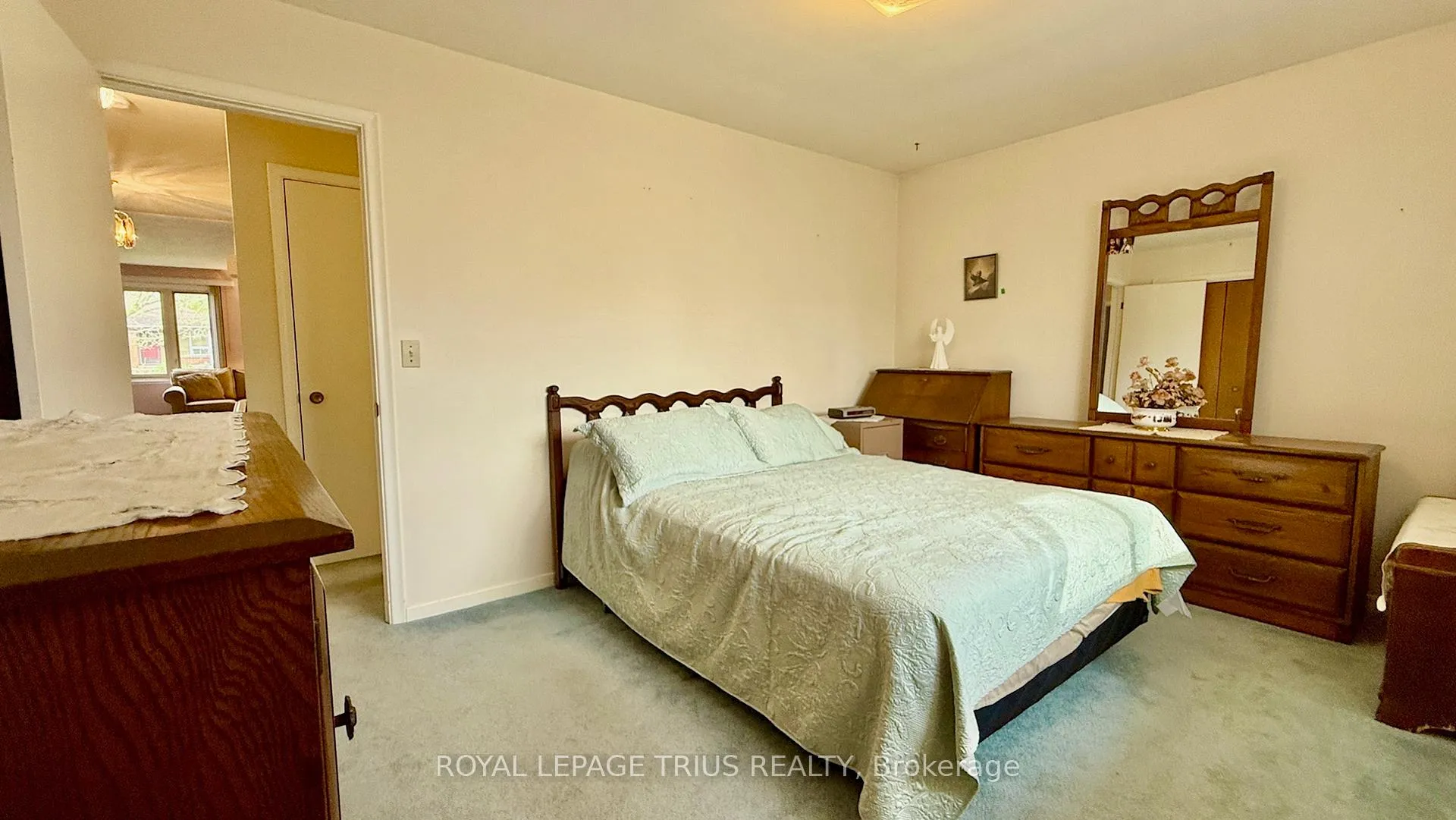 Photo 16 of 123 Oak Street, Norfolk, Simcoe — HOMEH