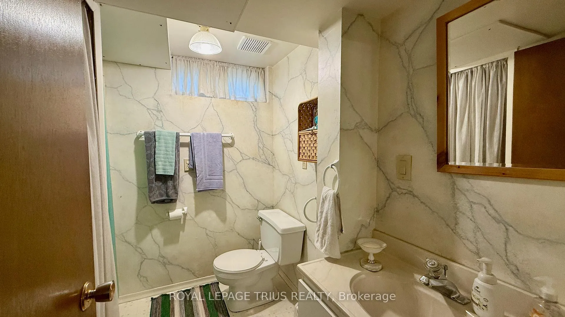 Photo 21 of 123 Oak Street, Norfolk, Simcoe — HOMEH