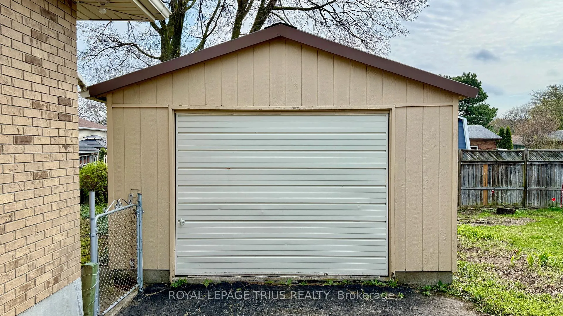 Photo 28 of 123 Oak Street, Norfolk, Simcoe — HOMEH