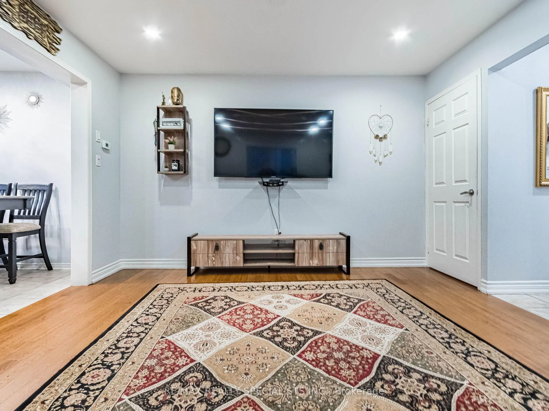 Photo 12 of 203 Sherwood Road, Milton, Dempsey — HOMEH