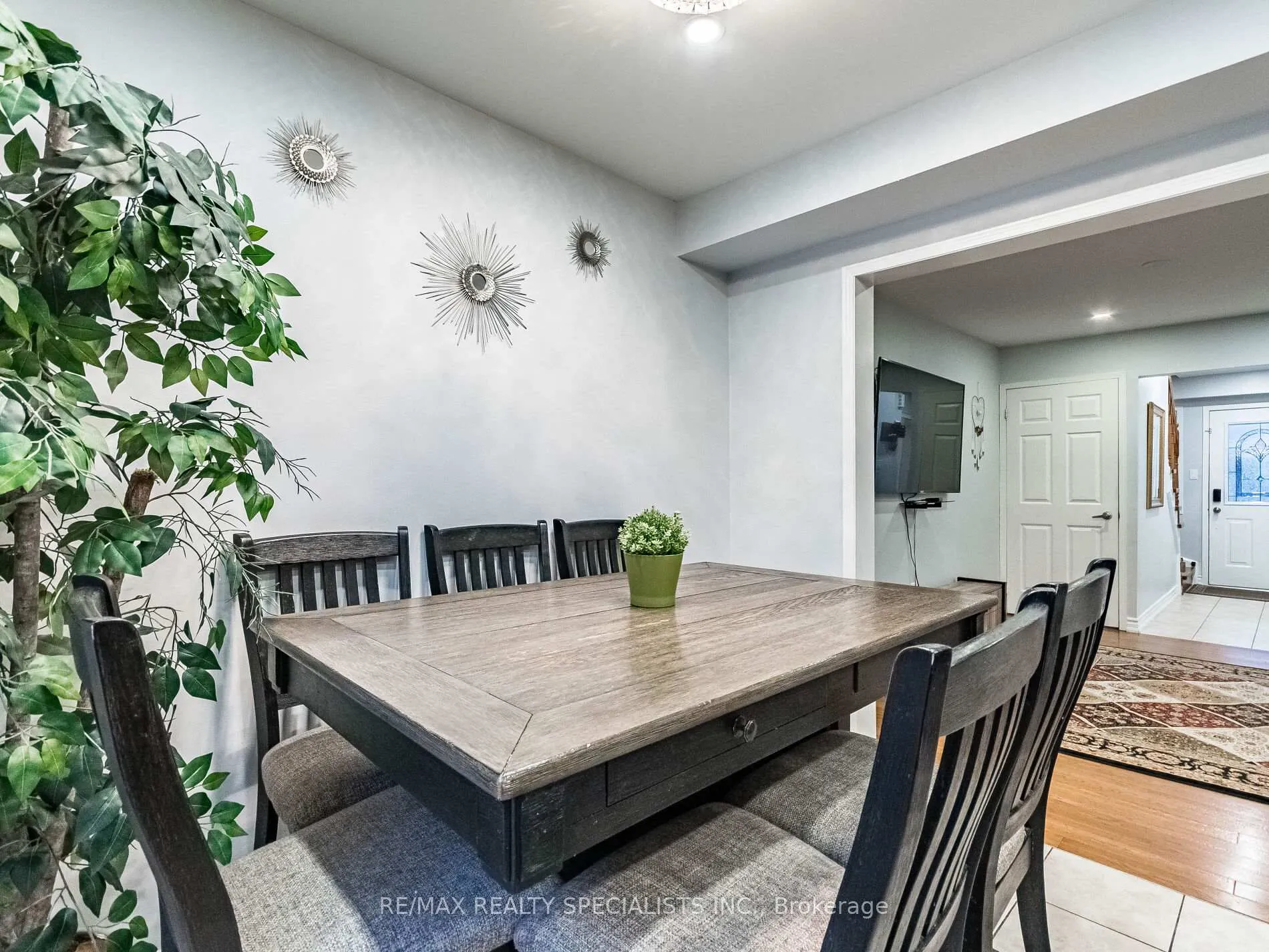 Photo 14 of 203 Sherwood Road, Milton, Dempsey — HOMEH