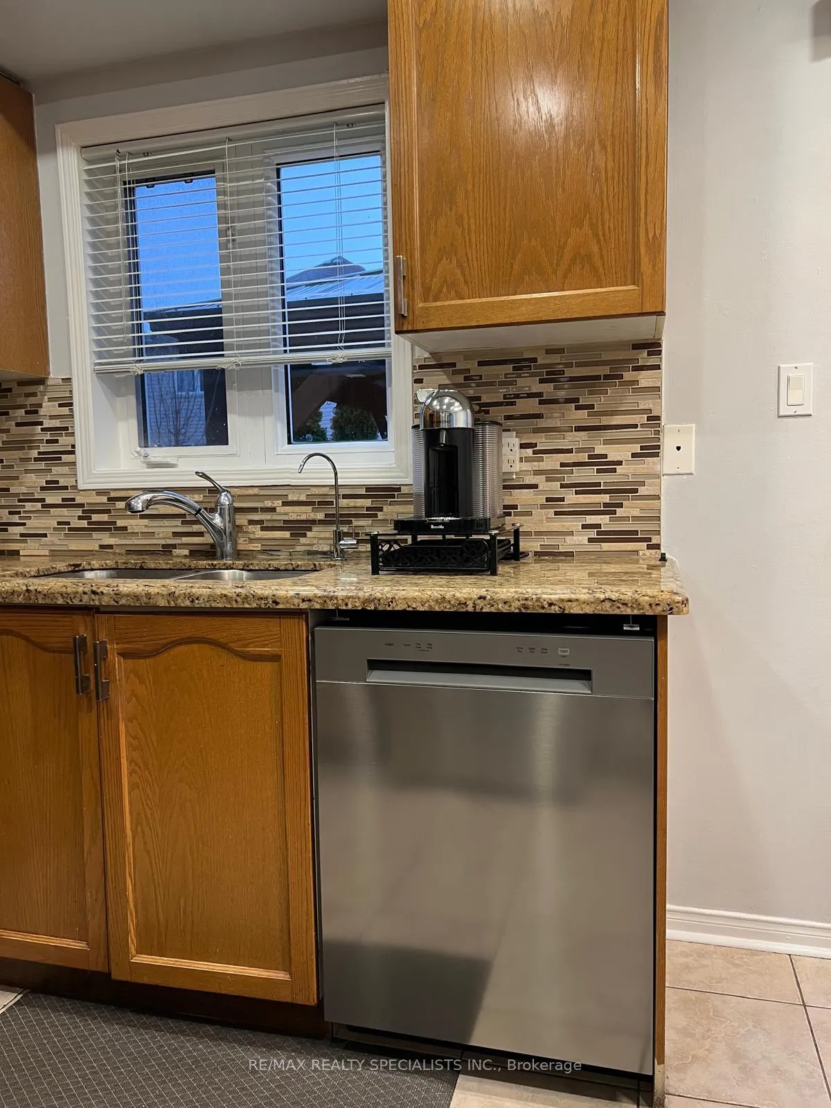 Photo 17 of 203 Sherwood Road, Milton, Dempsey — HOMEH