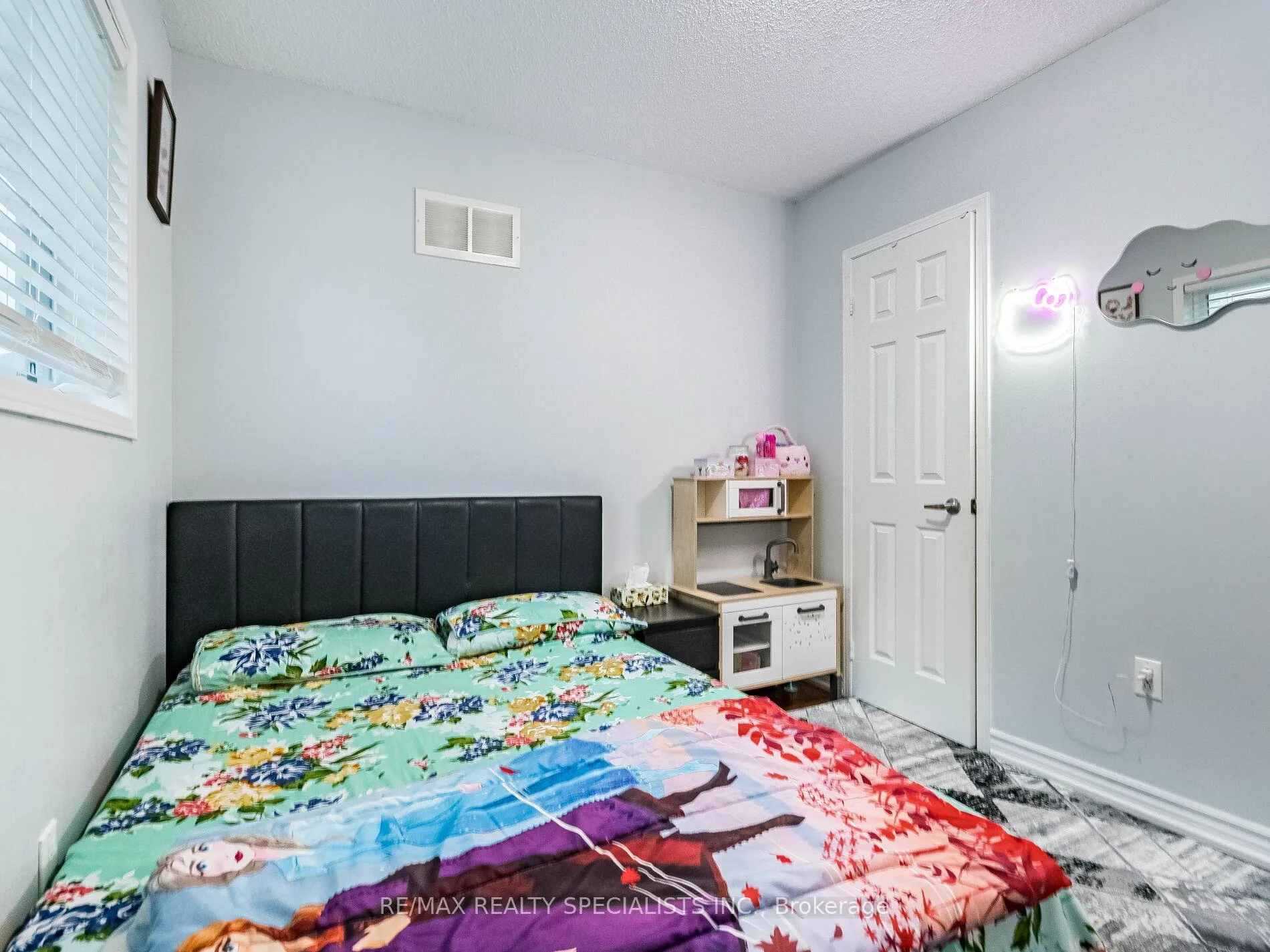 Photo 33 of 203 Sherwood Road, Milton, Dempsey — HOMEH