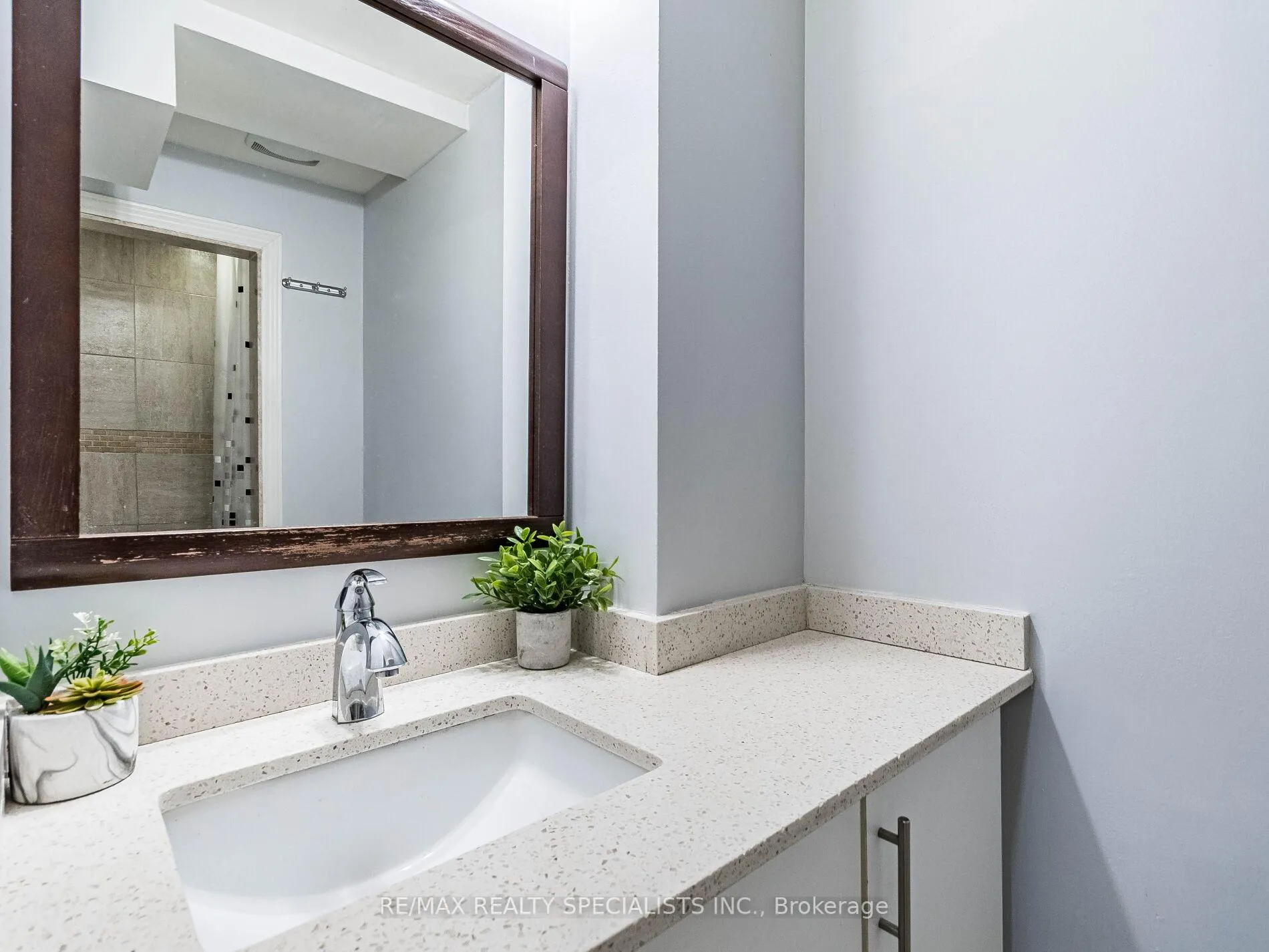 Photo 40 of 203 Sherwood Road, Milton, Dempsey — HOMEH