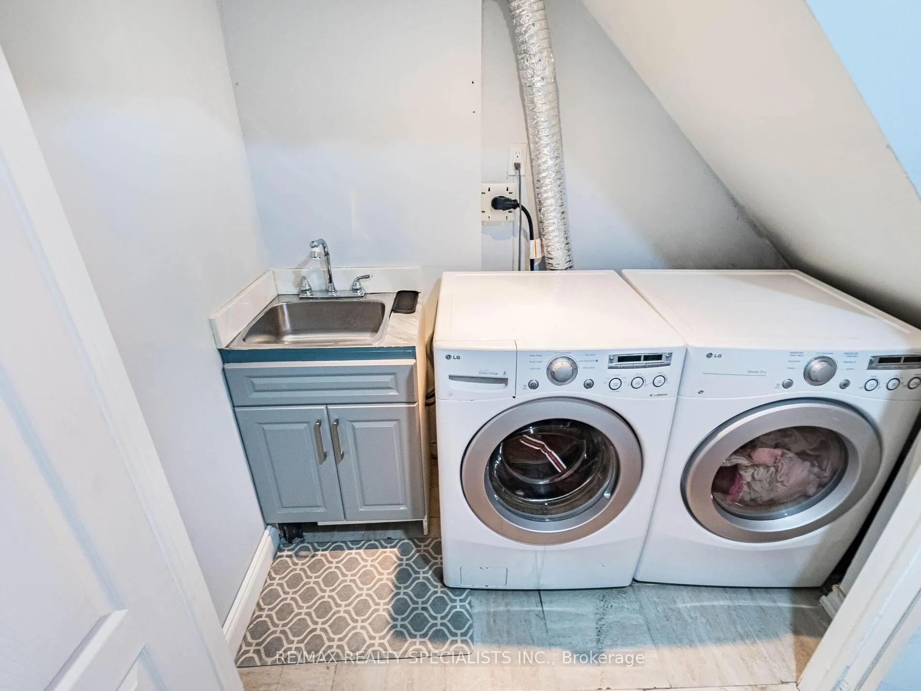 Photo 42 of 203 Sherwood Road, Milton, Dempsey — HOMEH